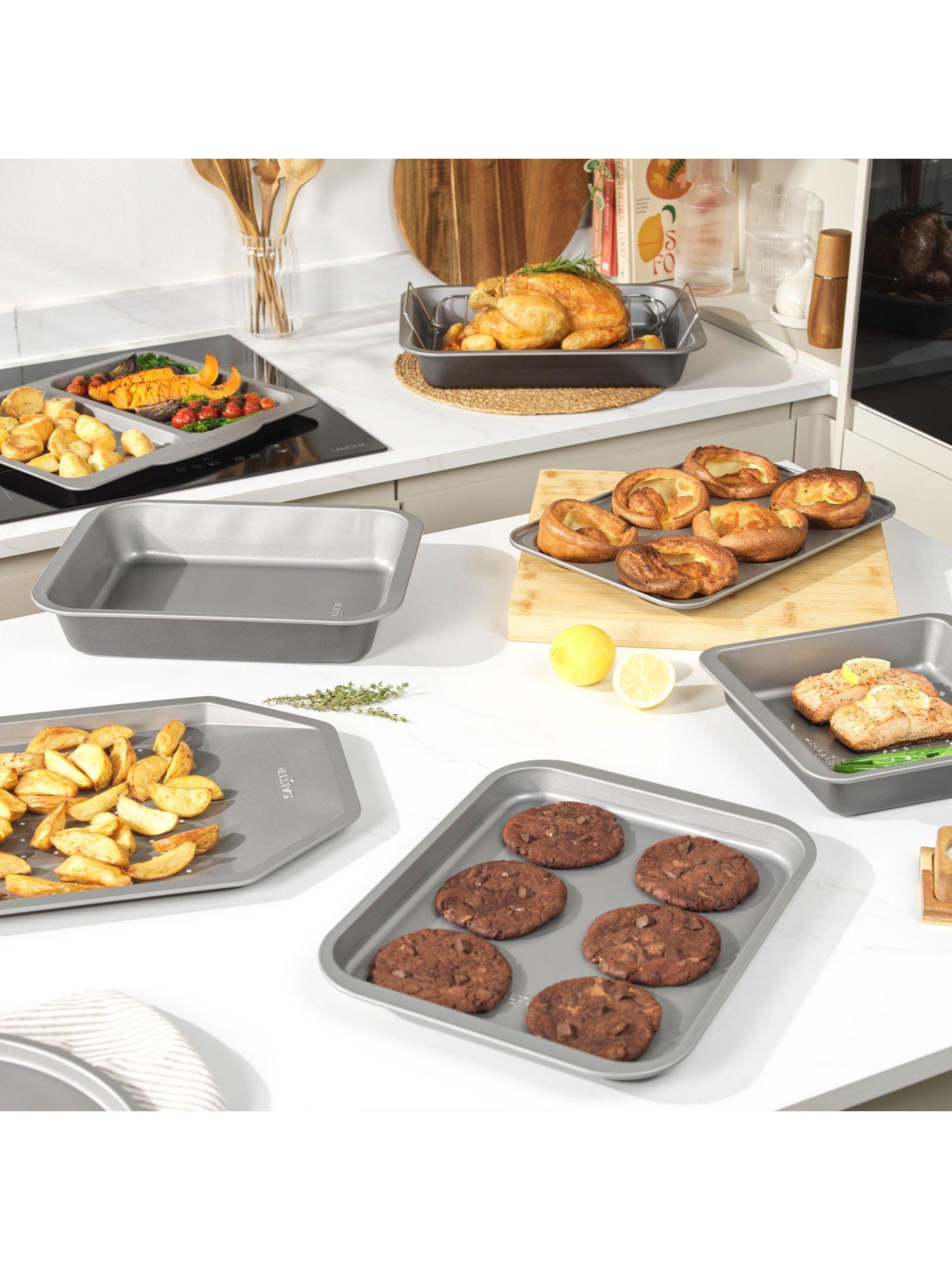 Image 5 of 6 of Salter 3 Piece Roaster Set