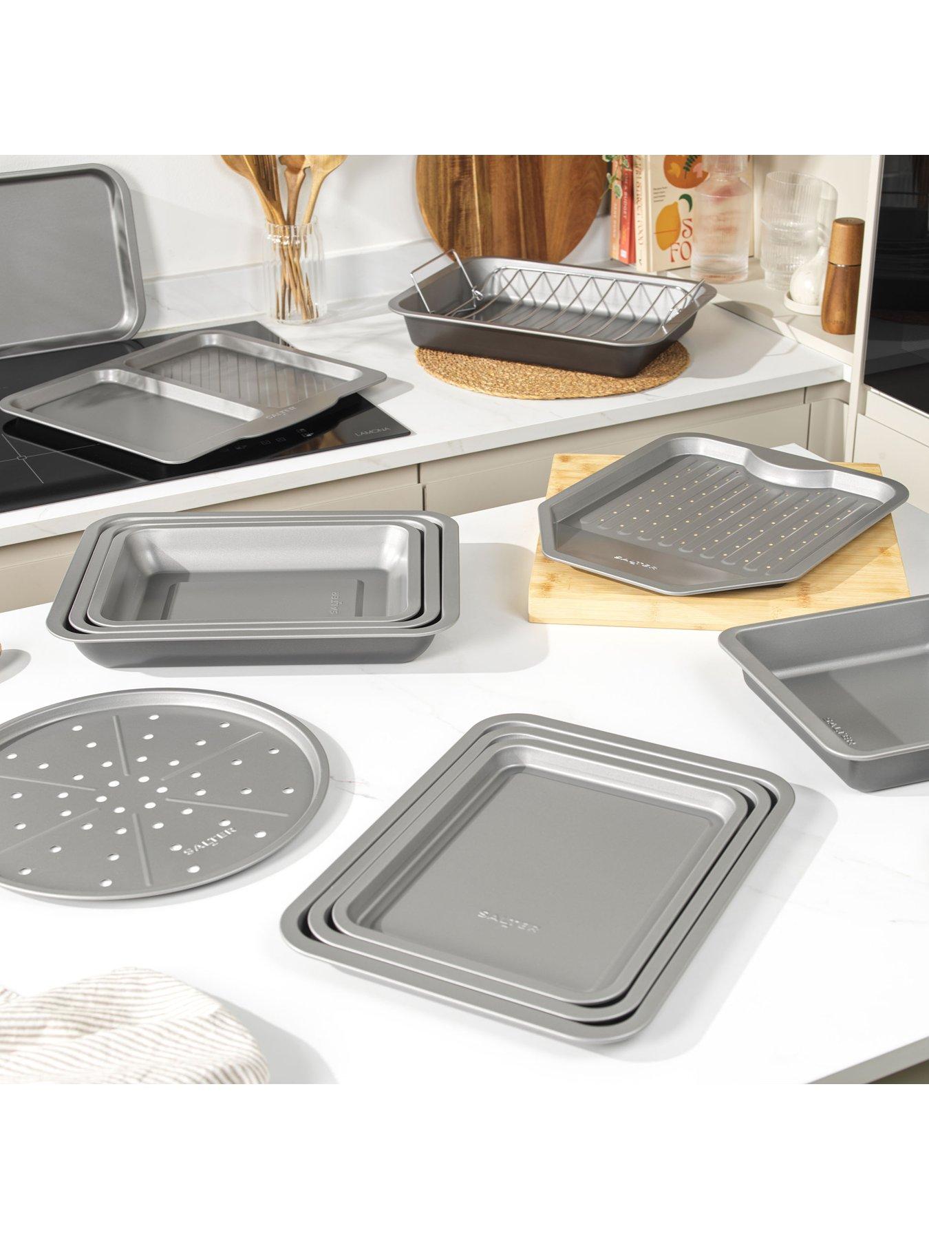 Image 6 of 6 of Salter 3 Piece Roaster Set