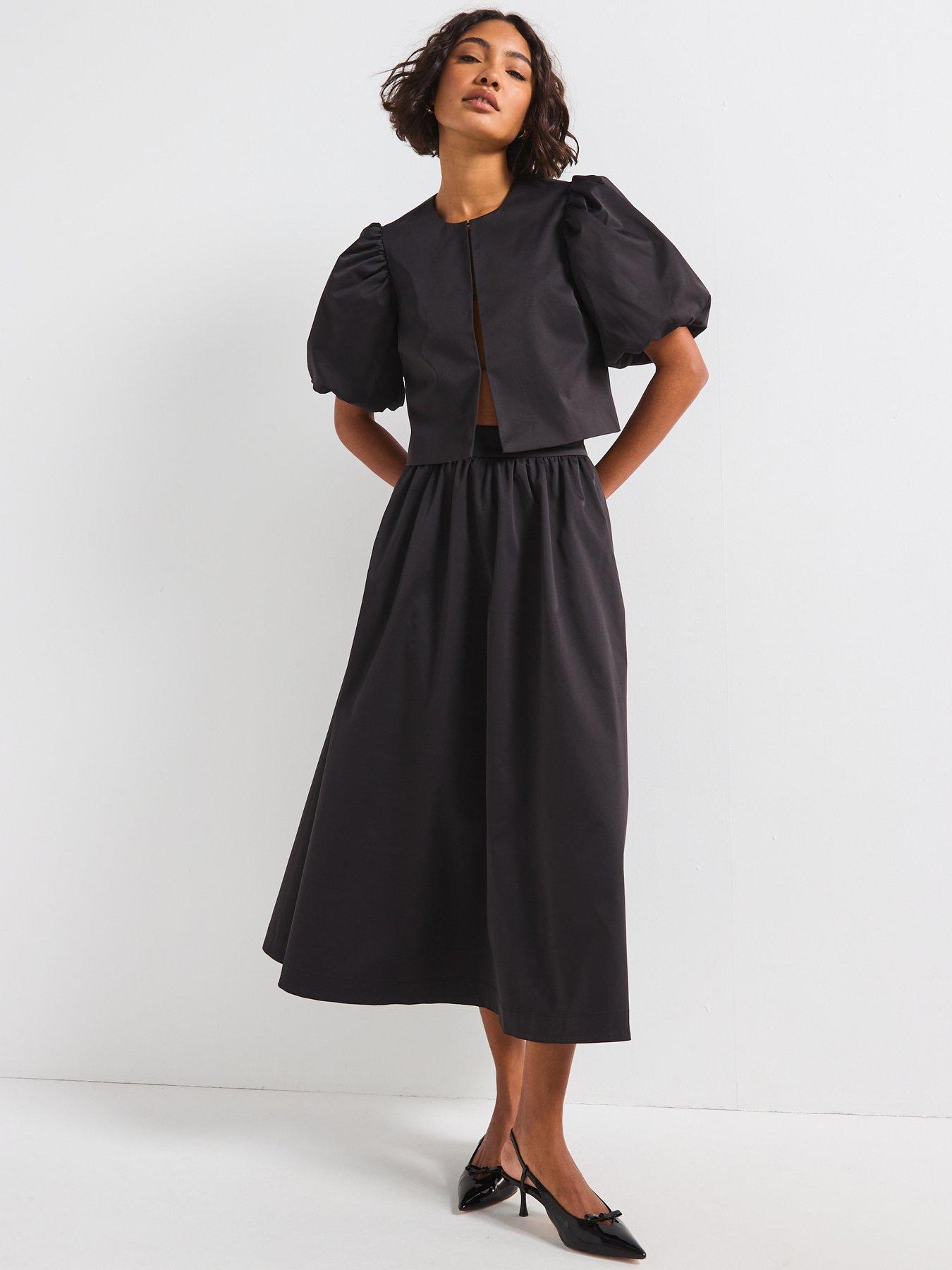 Image 3 of 6 of Rouge Round Neck Short Sleeve Jacket - Grey