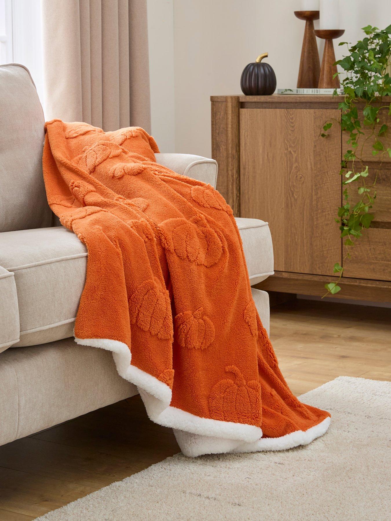 very-home-pumpkin-fleece-throw-150x200cm