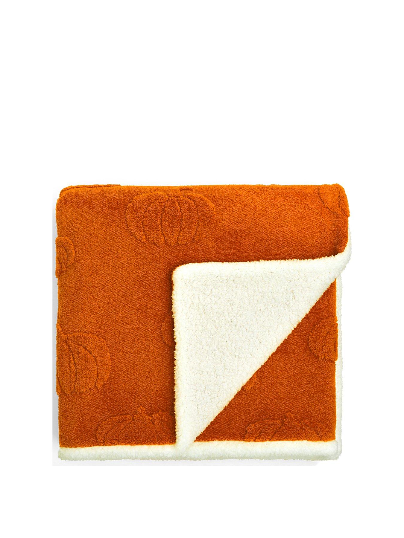 Image 2 of 4 of Very Home Pumpkin Fleece Throw 150x200cm