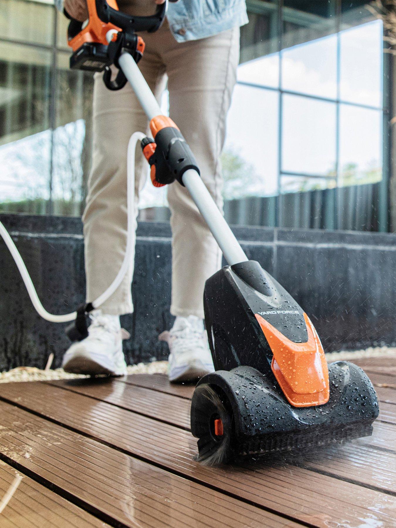 Image 4 of 6 of Yard Force 20V/4.0Ah Lithium-Ion Cordless Patio Cleaner - 20cm cleaning width and 2 speed settings - LW CPC1 - CR20 Range