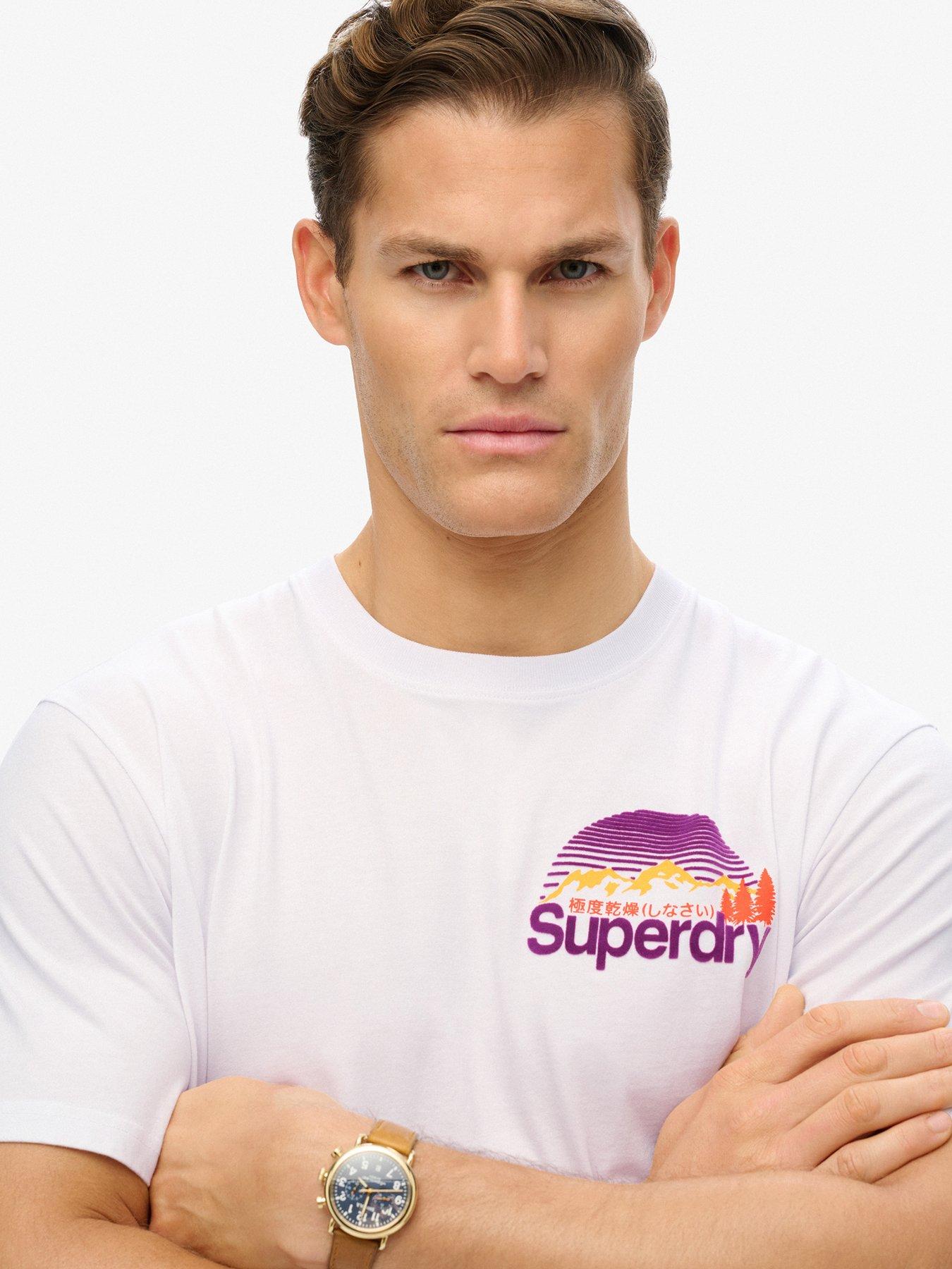 Superdry Great Outdoor Chest Graphic – Maglietta Uomo A Maniche Corte, Colore Rum Raisin Brown, Taglia XL