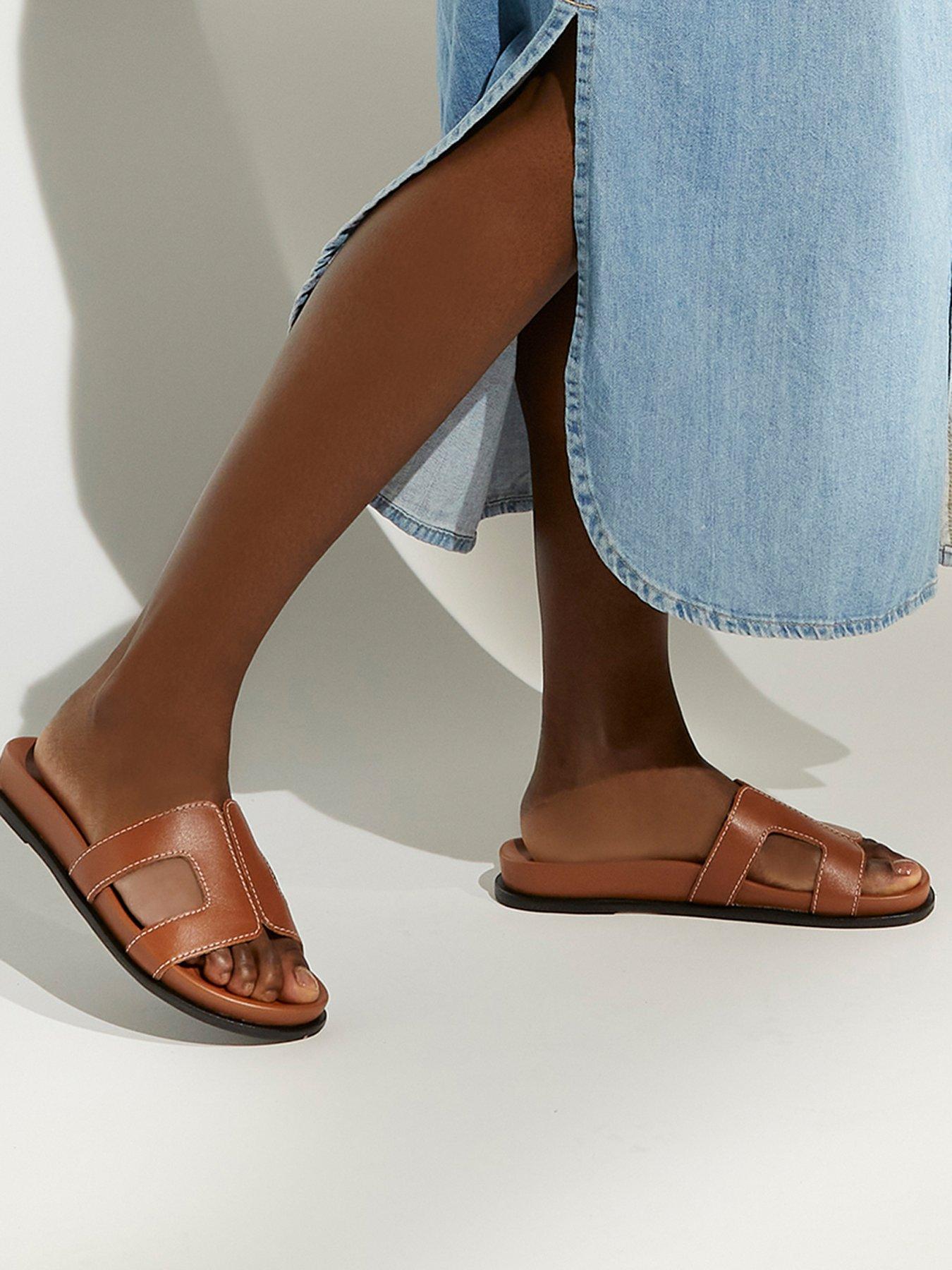 The Flat Sandal - Dune Nappa