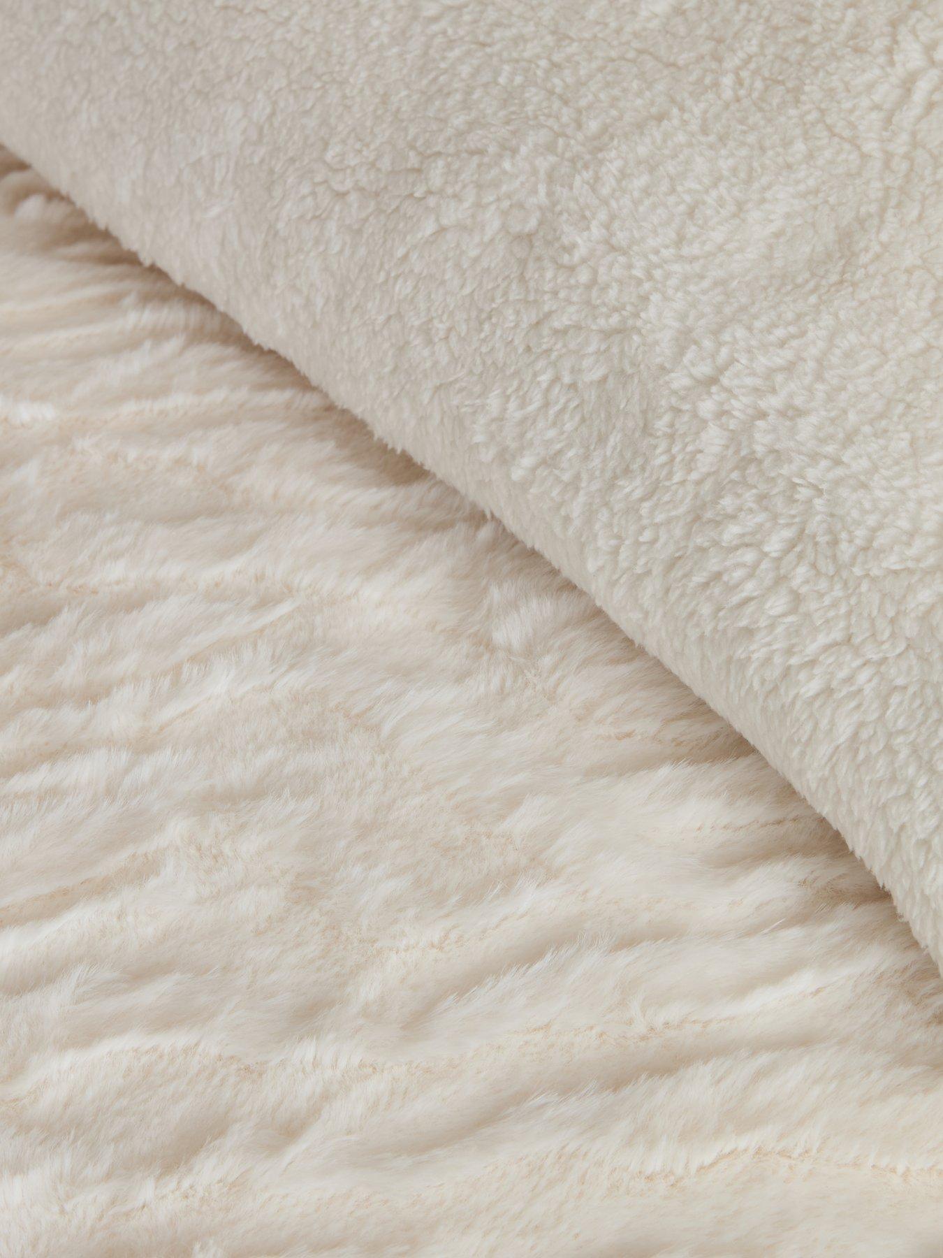 Image 4 of 5 of The Very Collection Zebra Carved Faux Fur Duvet Cover&nbsp;Set