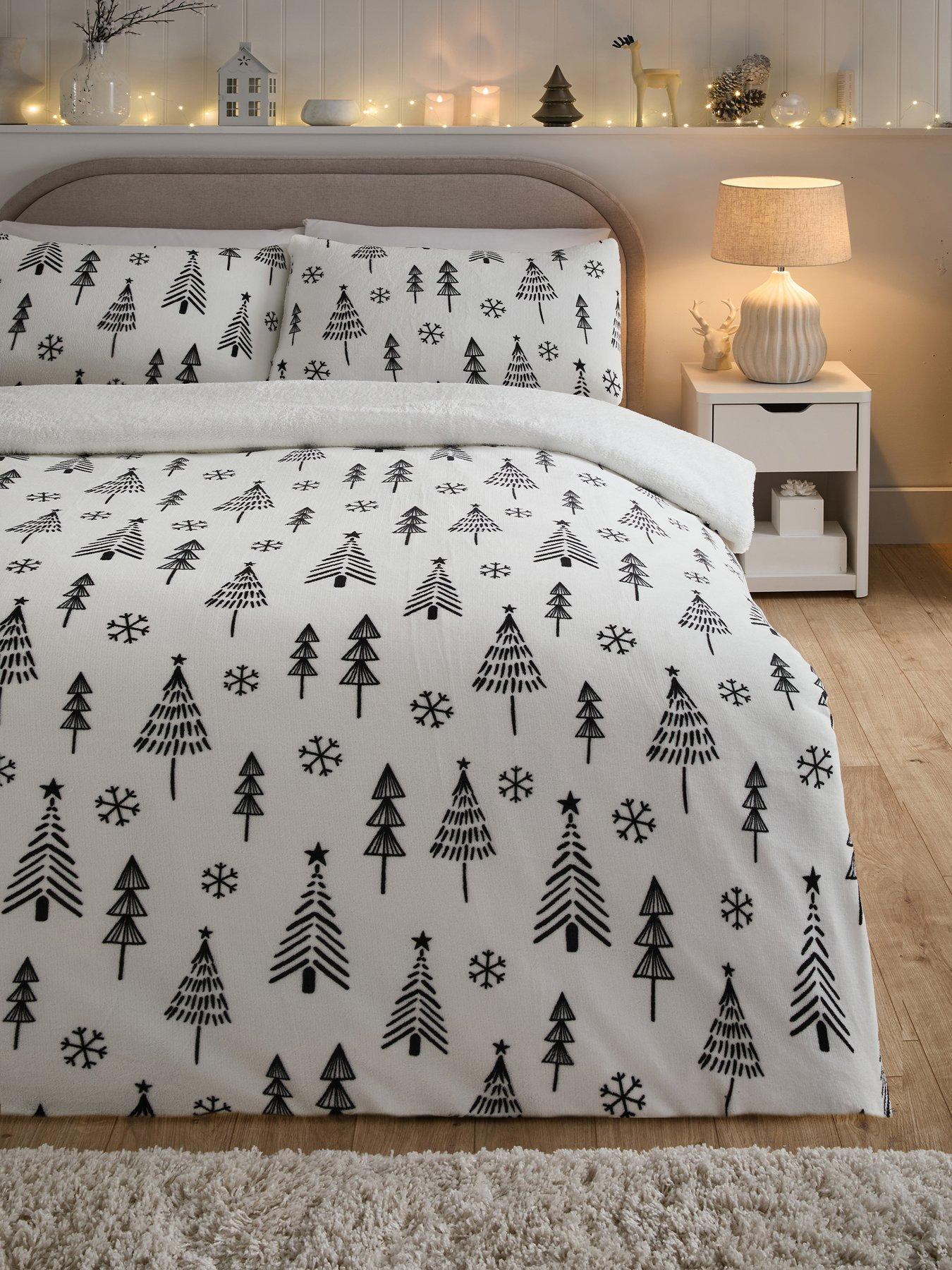 undefined Scandi Tree Mono Printed Fleece Duvet Set - Sb