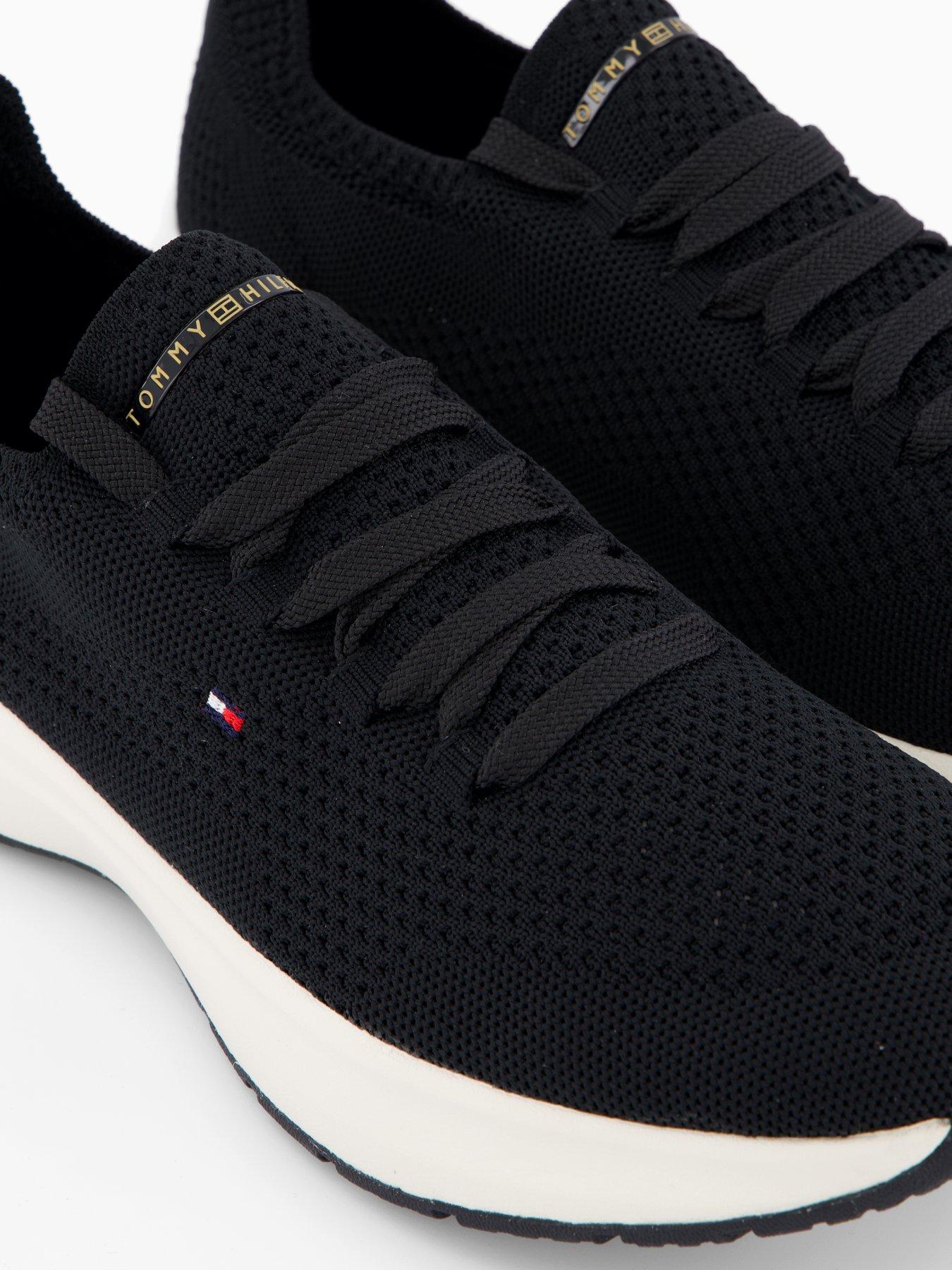 Image 5 of 7 of Tommy Hilfiger Knit Runner Trainer - Black