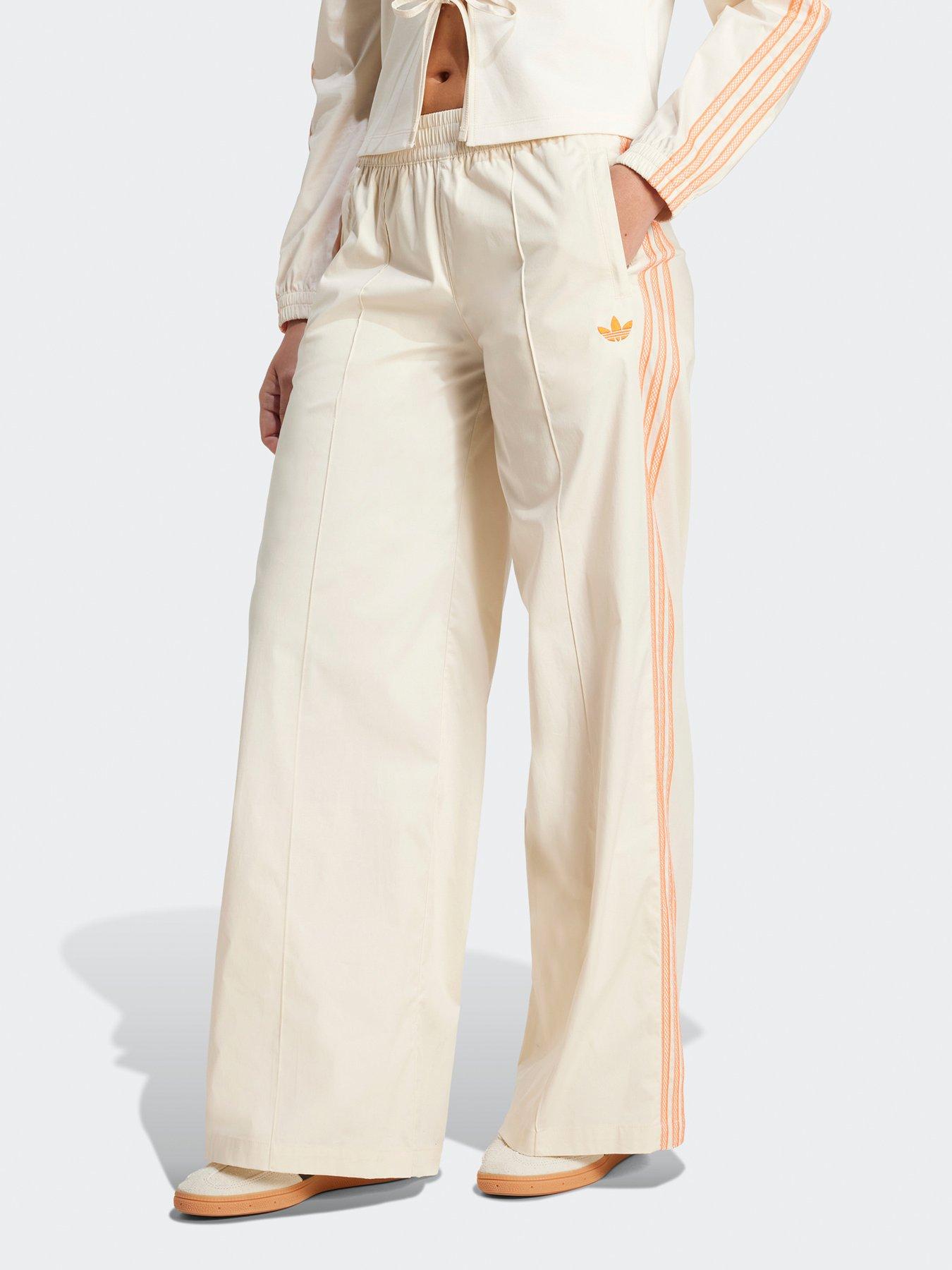undefined Womens Summer Glow Joggers - Cream