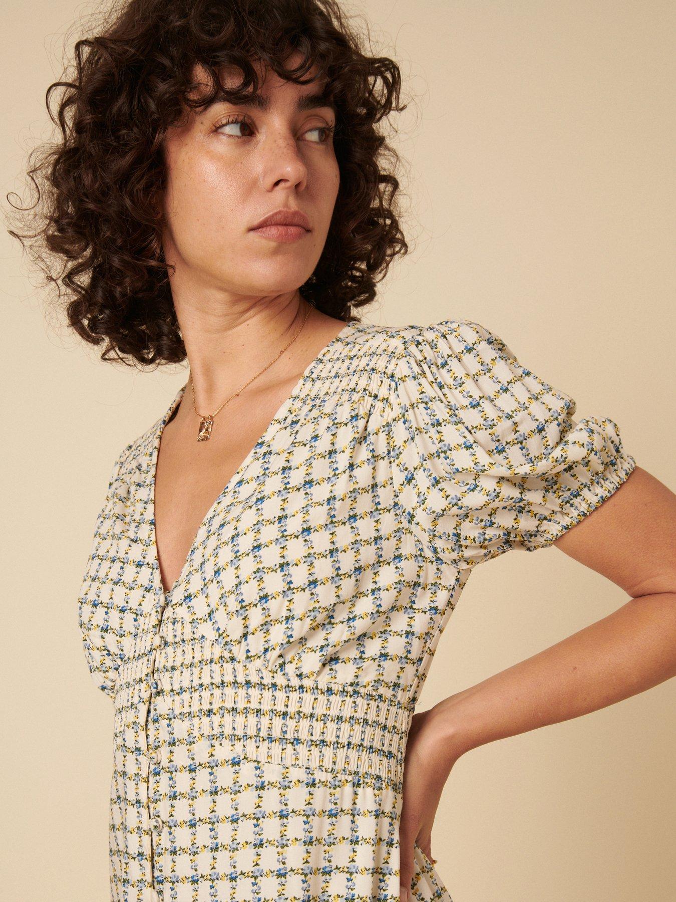 Image 3 of 3 of Nobodys Child Lucinda Ditsy Cherie Midi Dress - White