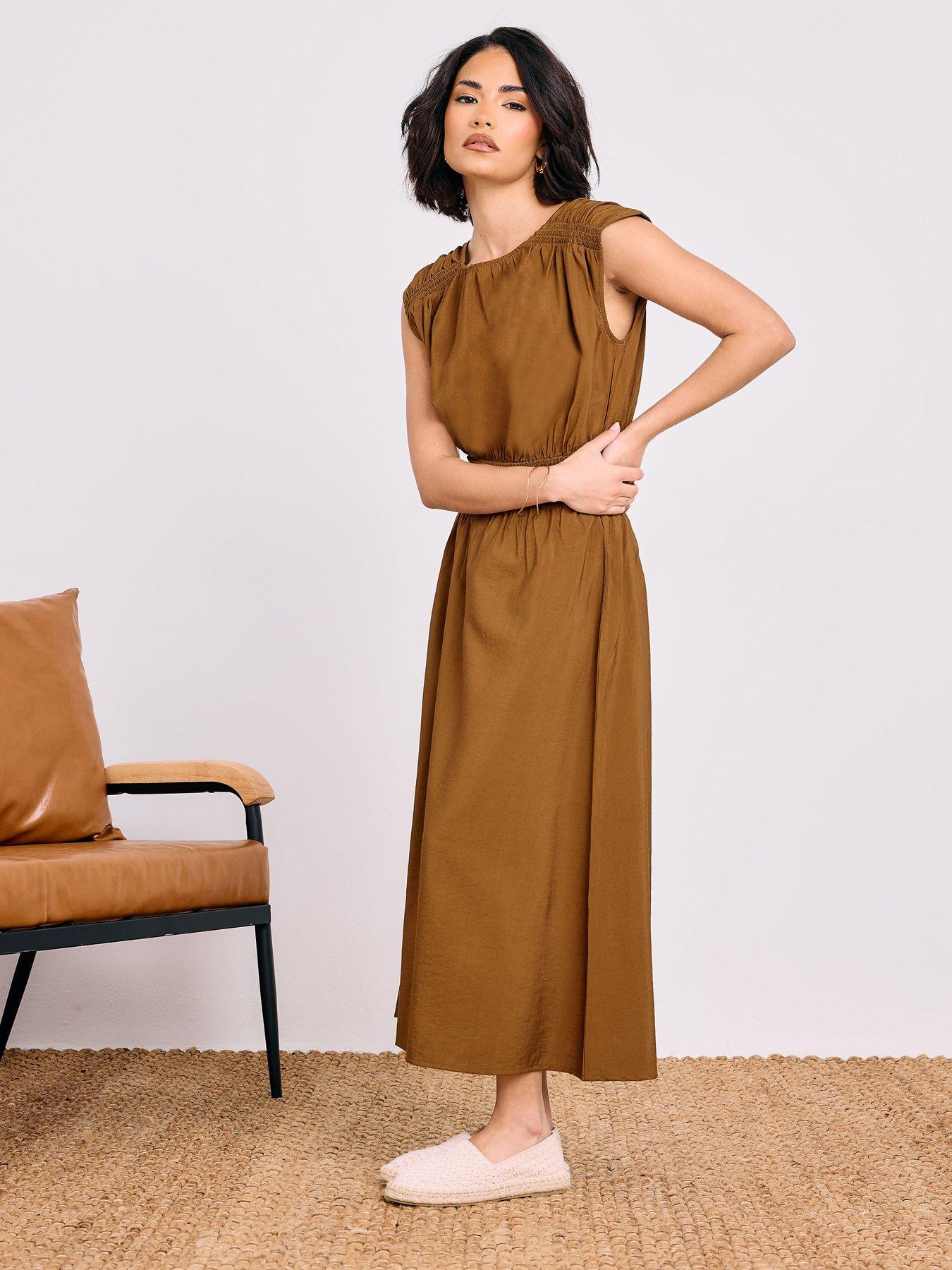 Image 3 of 4 of PixieGirl Petite Shirred Waist Midi Dress
