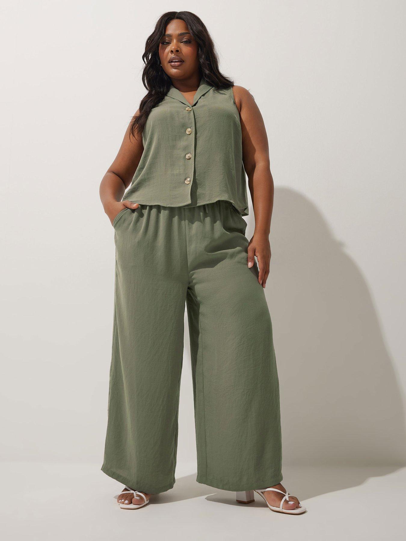 Image 3 of 4 of Yours Curve Button Waistcoat - Green