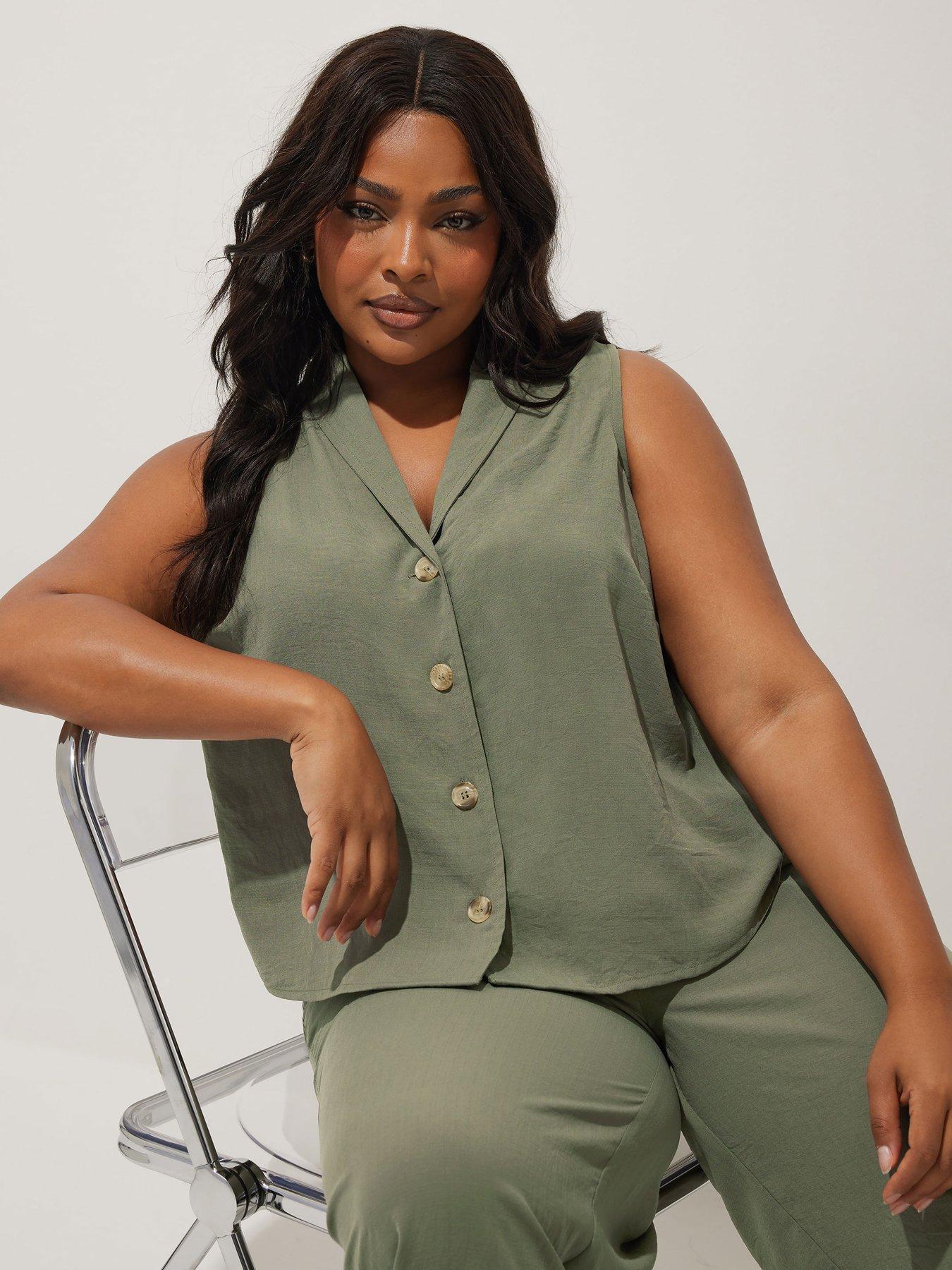 Image 4 of 4 of Yours Curve Button Waistcoat - Green
