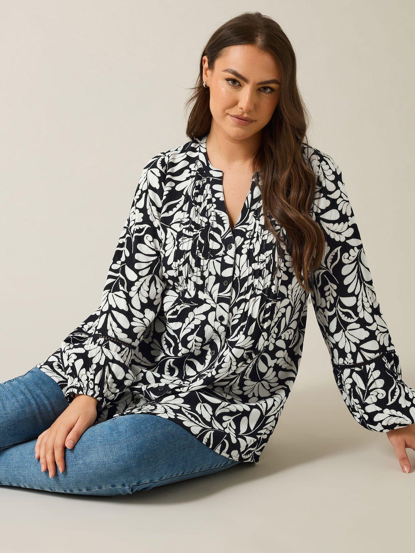 Image 4 of 4 of Evans Pintuck Blouse