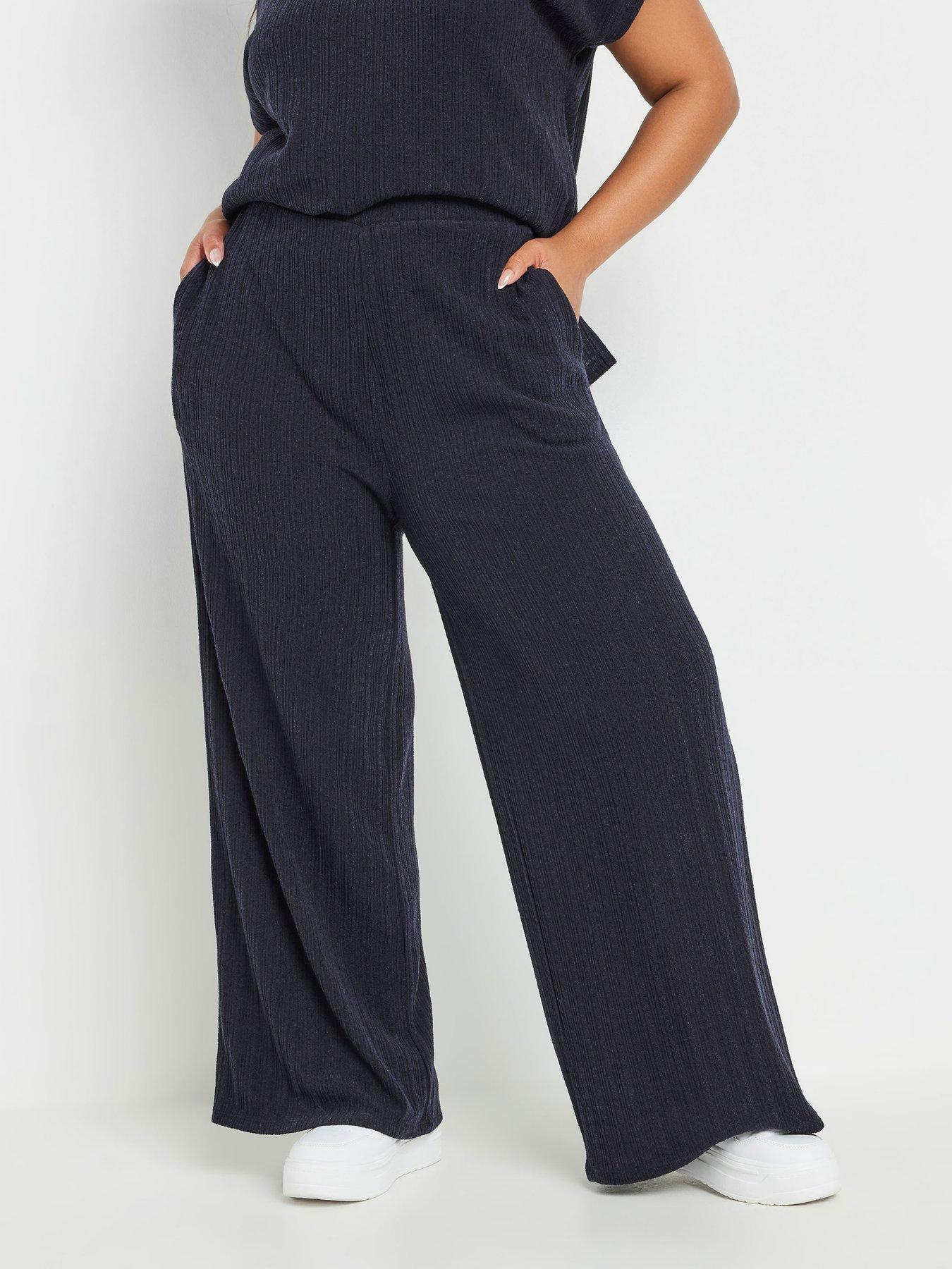 undefined Curve Knitted Trouser Co-Ord