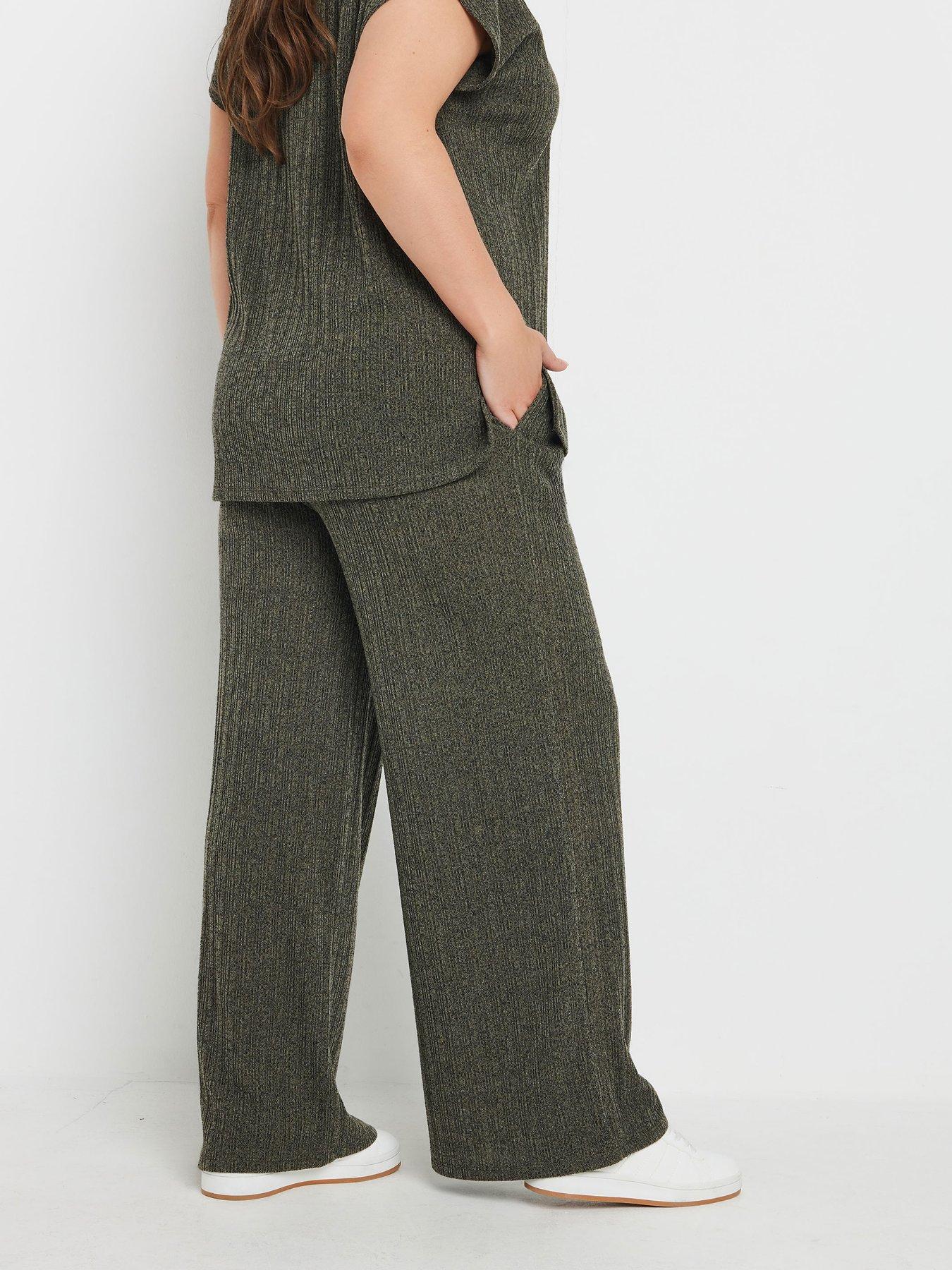 Image 2 of 4 of Yours Curve Knitted Trouser Co-Ord - Green