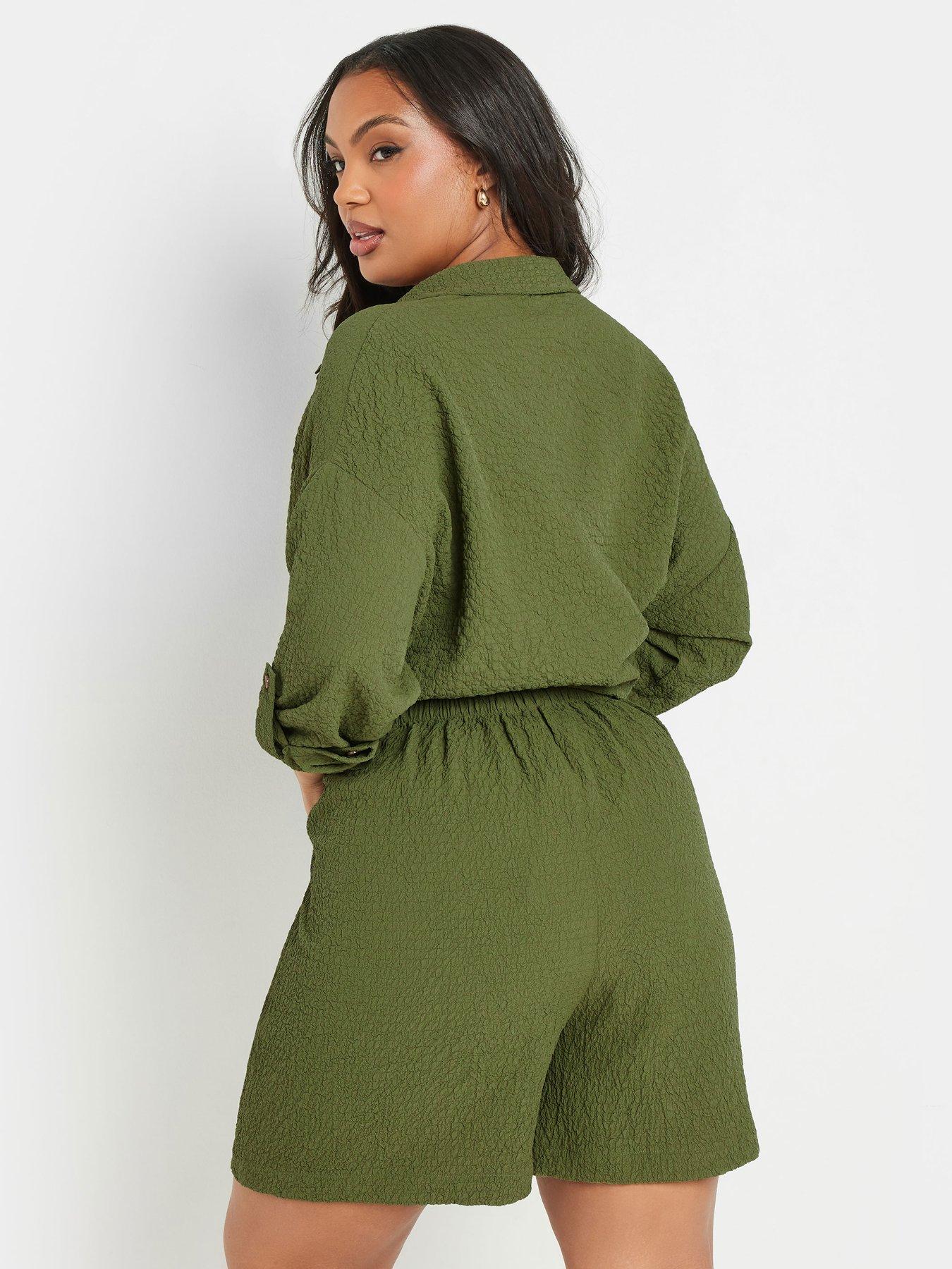 Image 2 of 4 of Yours Curve Textured Short Co-Ord - Green