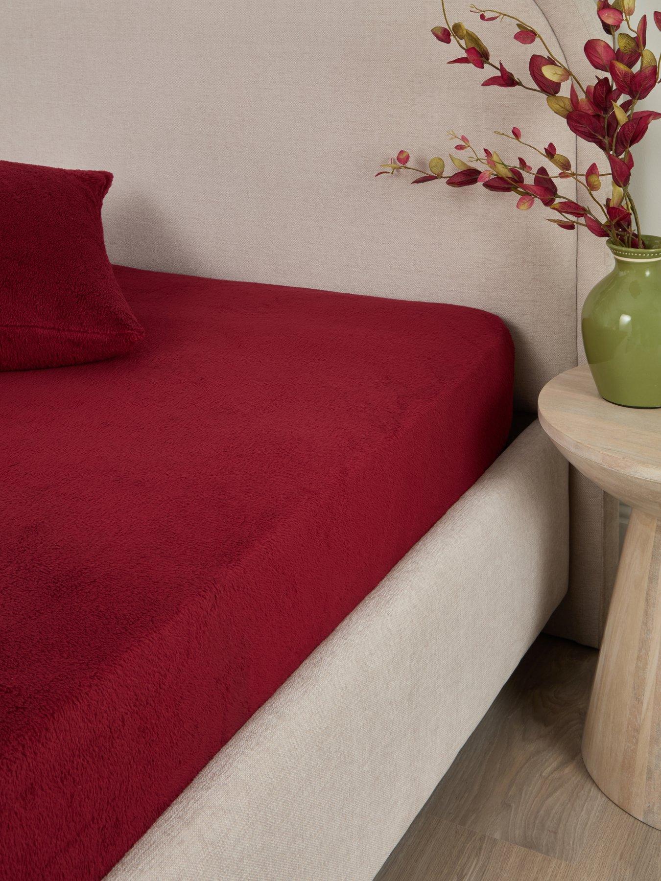 Very Home Everyday Teddy Fleece Fitted Sheet - Burgundy