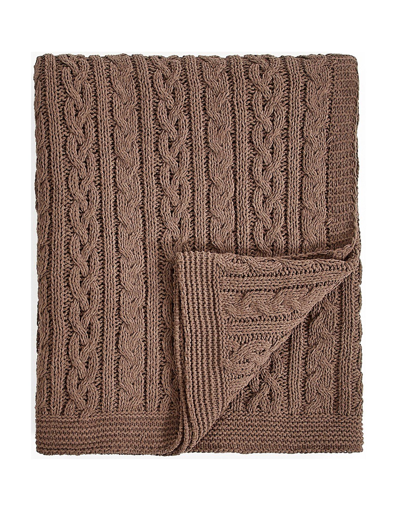 Image 2 of 3 of The Very Collection Chenille Cable Knit Blanket 150&nbsp;x 240 cm - Taupe