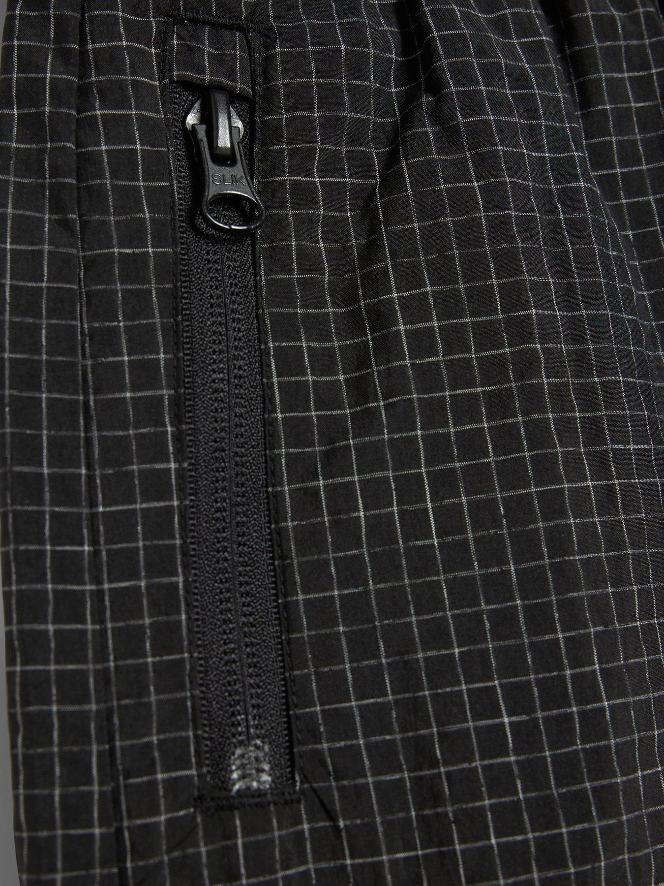 Image 4 of 5 of River Island Boys Mesh Pocket T-Shirt Set - Black - Black