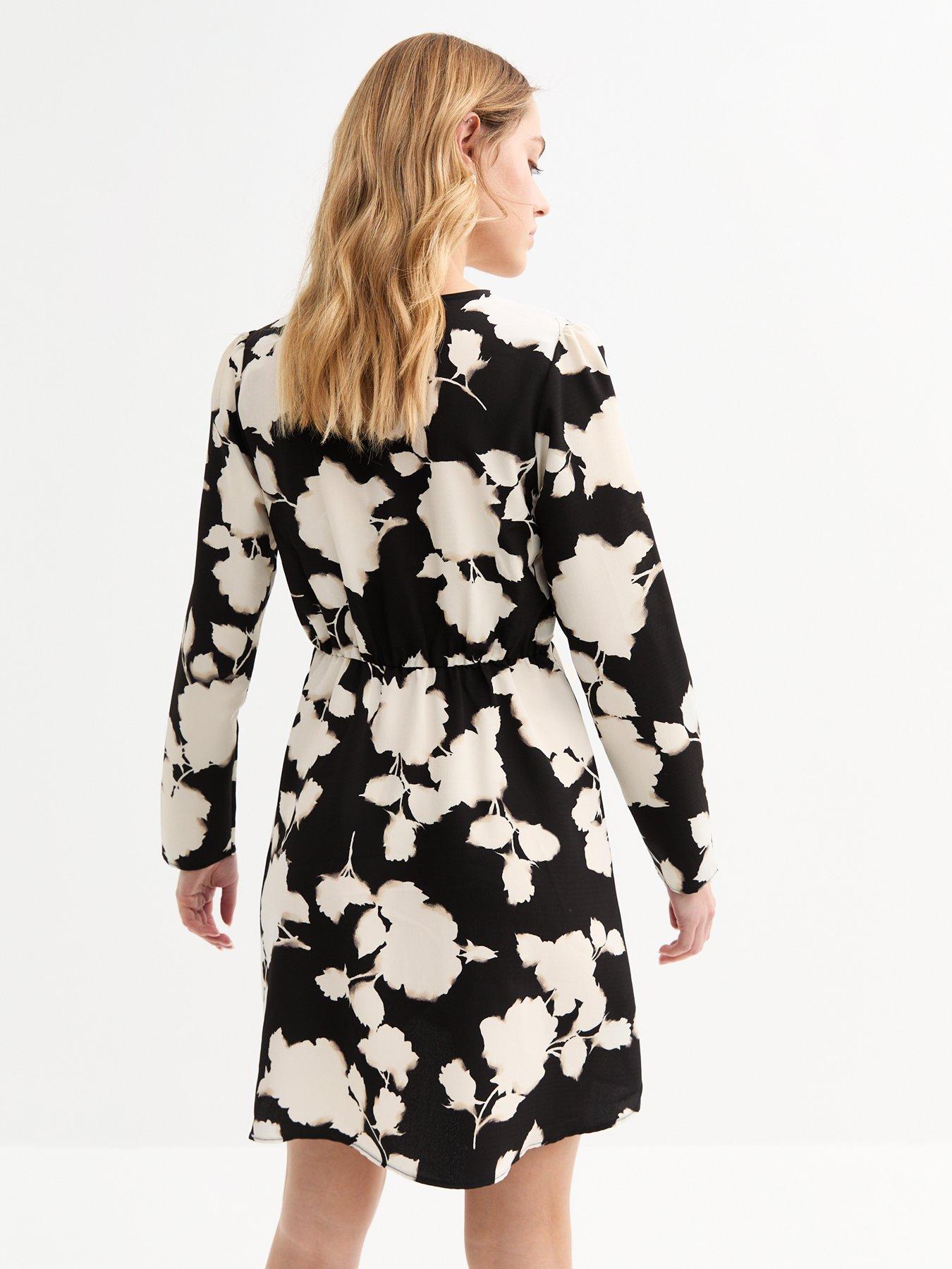 Image 2 of 5 of New Look Blurred Floral Print Mini Shirt Dress - Black