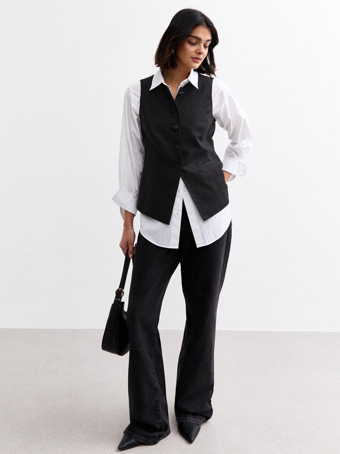 Image 3 of 4 of New Look Black Crew Neck Linen Blend Waistcoat