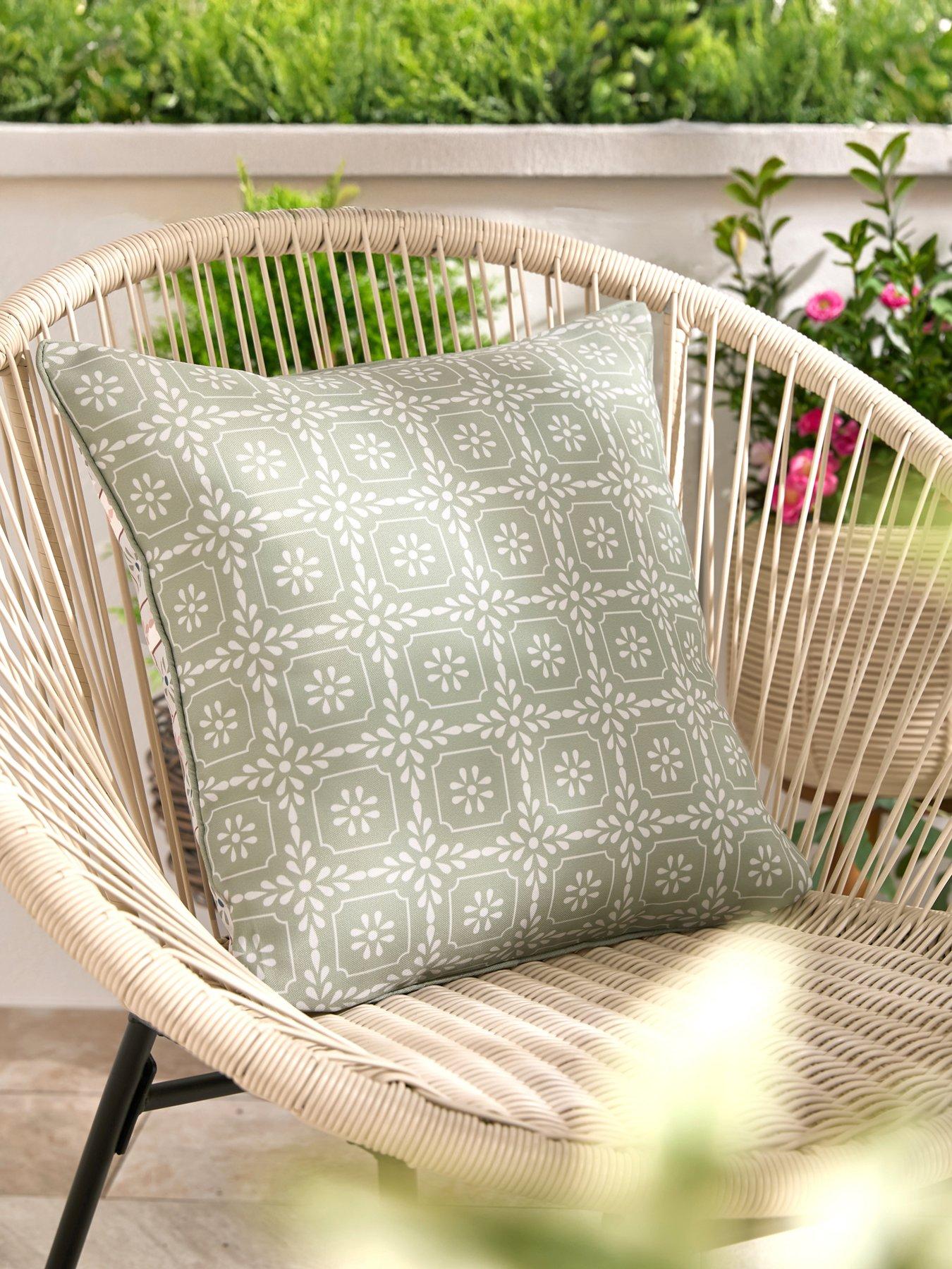 The Very Collection Ditsy Floral Showerproof Cushion