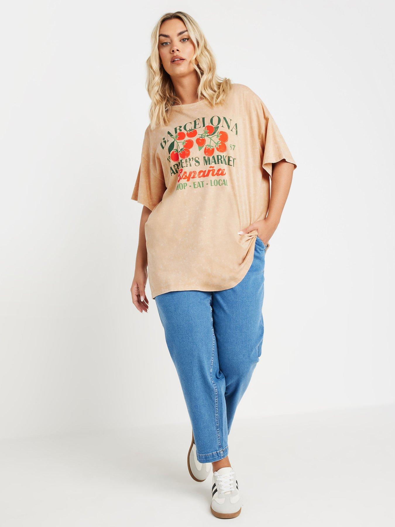 Image 3 of 4 of Yours Curve Placement T-shirt