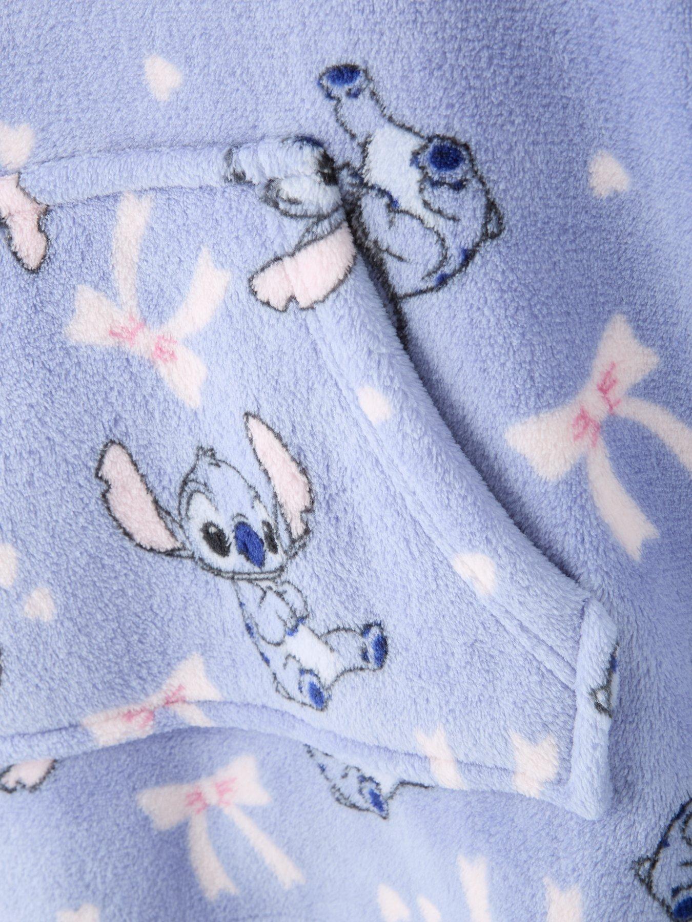 Image 3 of 4 of Disney Lilo & Stitch Stitch Fleece Hooded Blanket - Blue