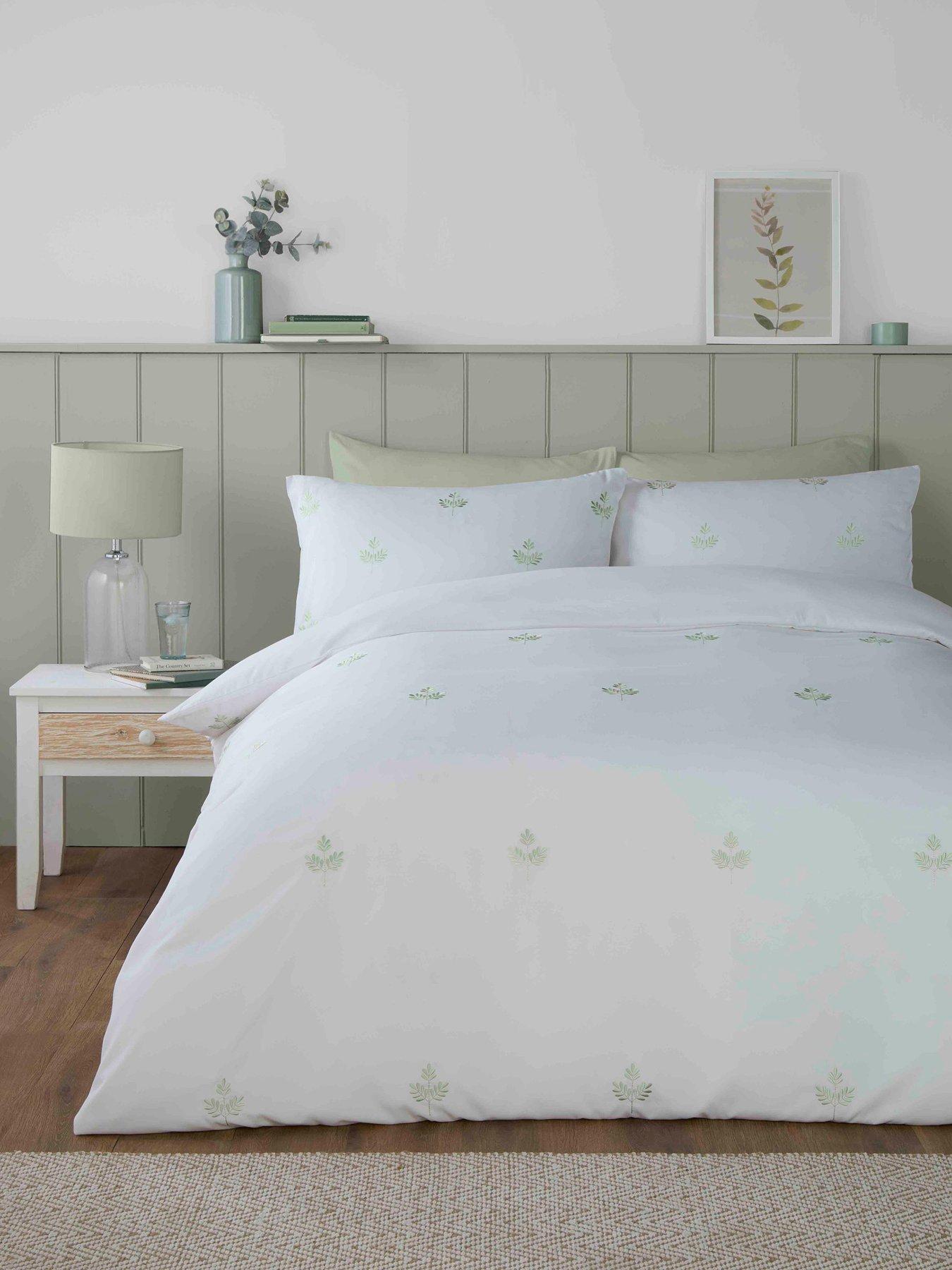 undefined Emily Embroidery Duvet Cover Set in Green