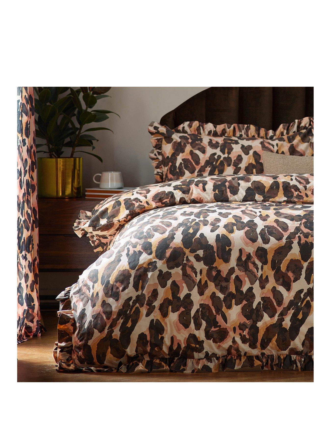 Image 2 of 3 of Furn Leopard Multi Duvet Set- Single