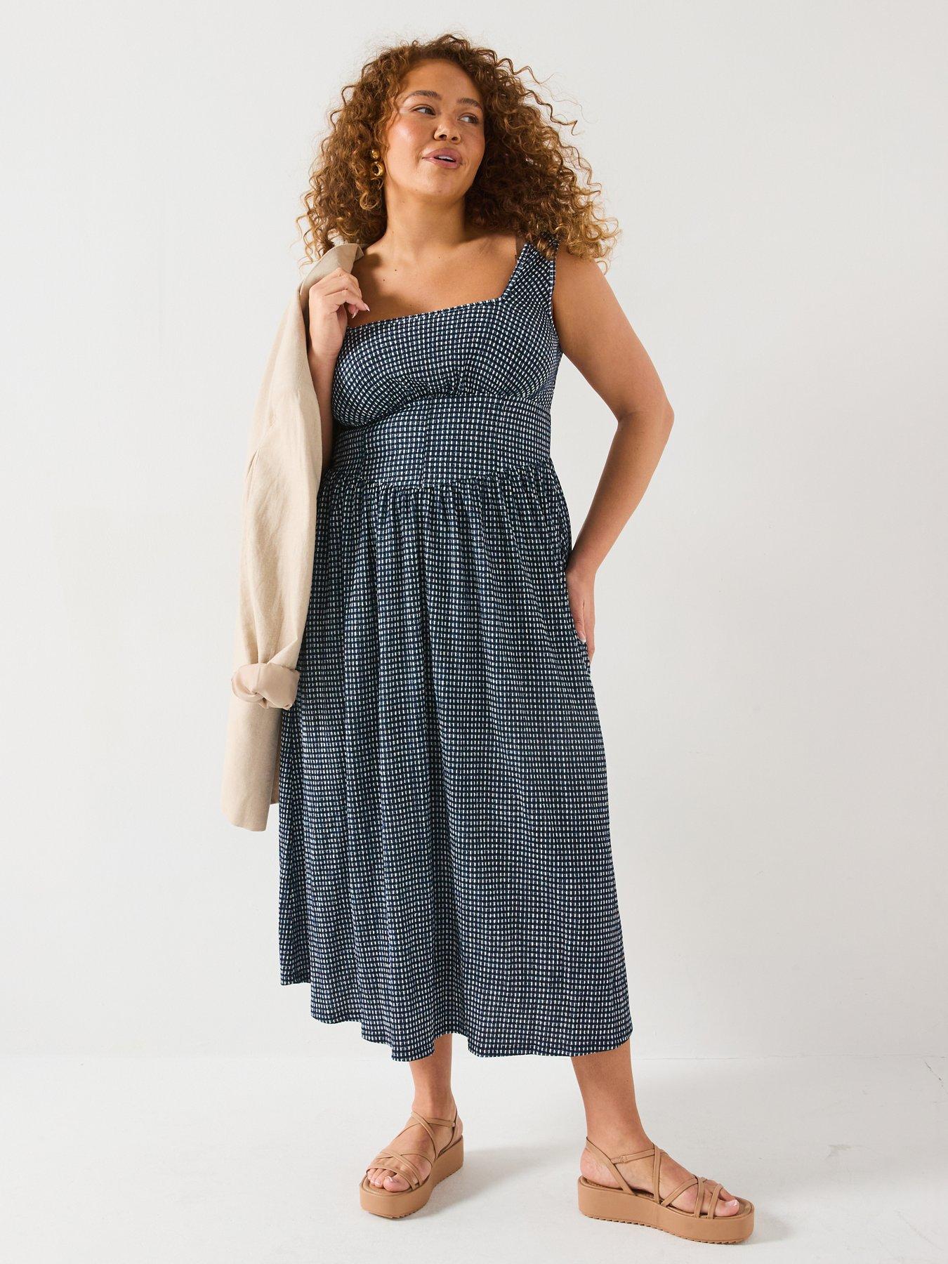 Image 3 of 6 of V by Very Curve Gingham Corset Detail Midaxi Dress
