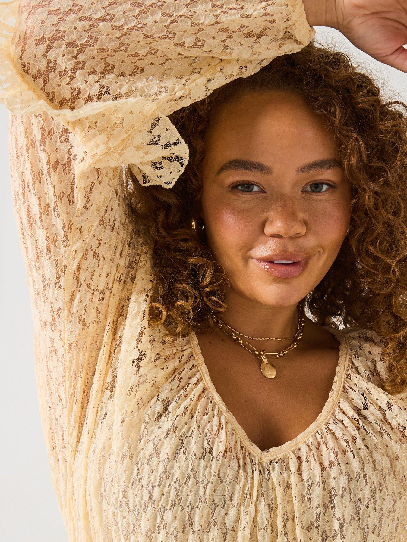 Image 4 of 6 of V by Very Curve Lace Frill Sleeve Top