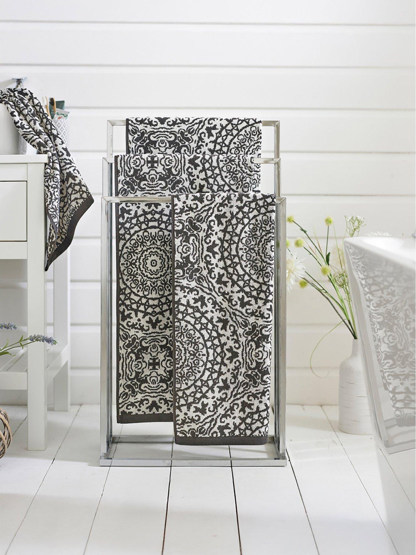 Image 1 of 3 of Deyongs Lacy Connection Bath Towel 550gsm