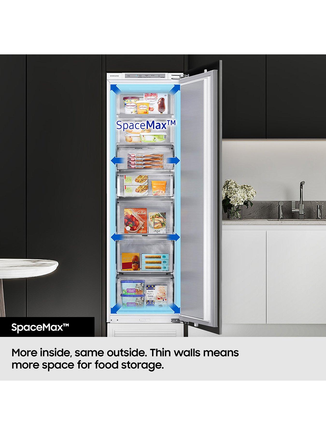 Image 3 of 8 of Samsung Bespoke RZ32C7BDEB1/EU Tall Freezer with SpaceMax&trade; technology&nbsp;&nbsp;- Black Stainless