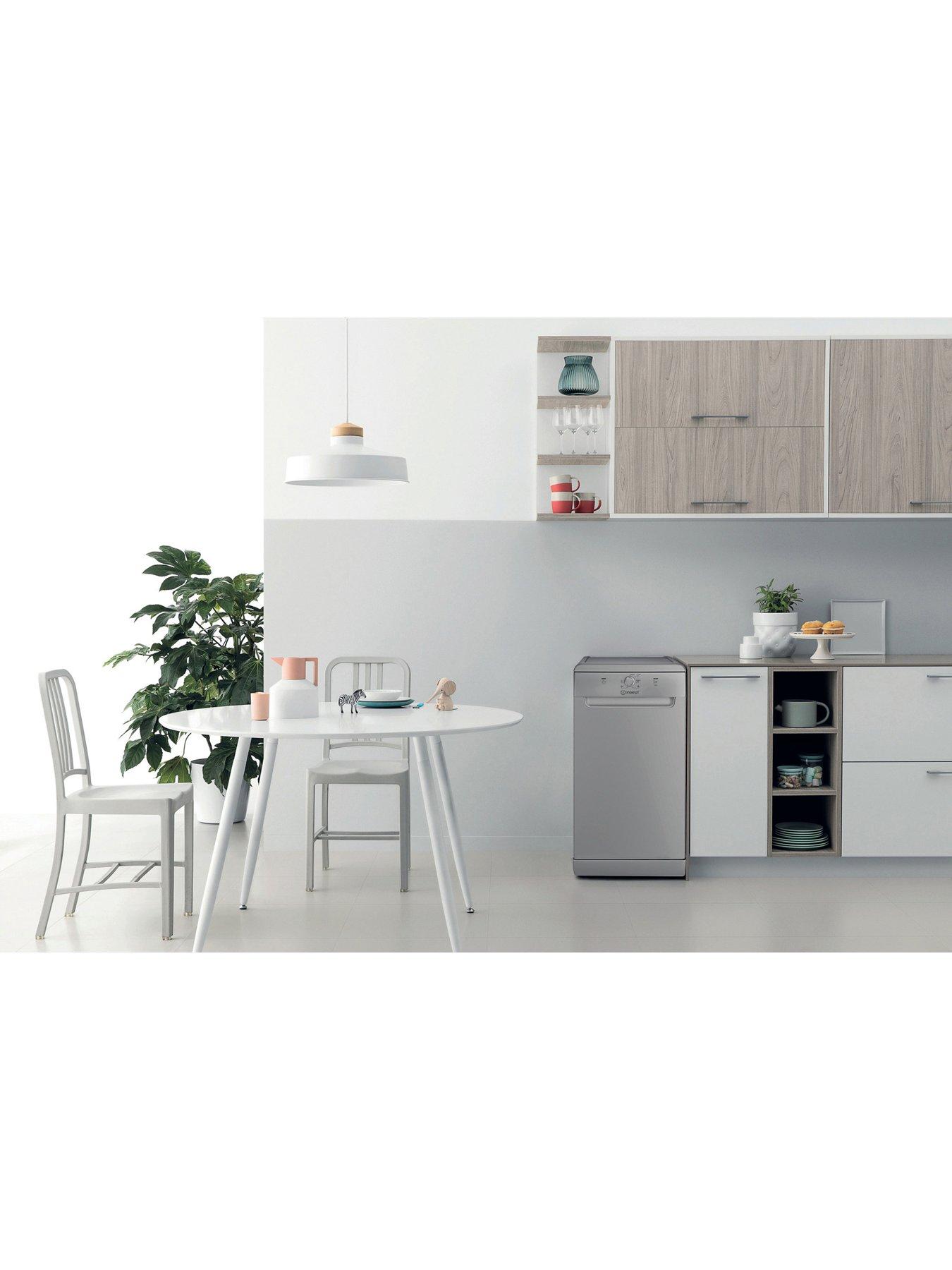 Image 4 of 7 of Indesit IN2FE10CS90SUK Freestanding Slimline Dishwasher - Silver