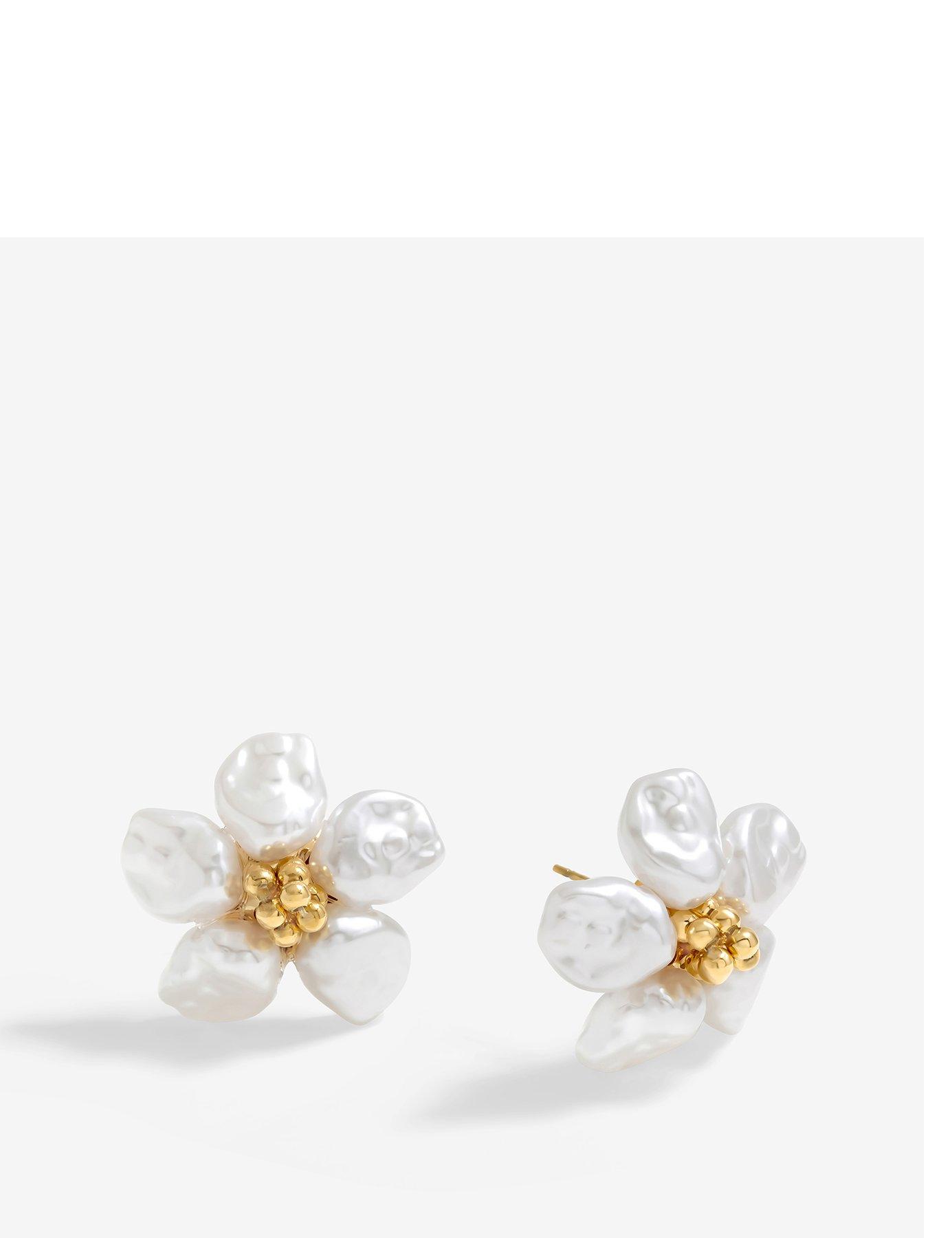 undefined Gold White Pearl Flower Stud Earrings