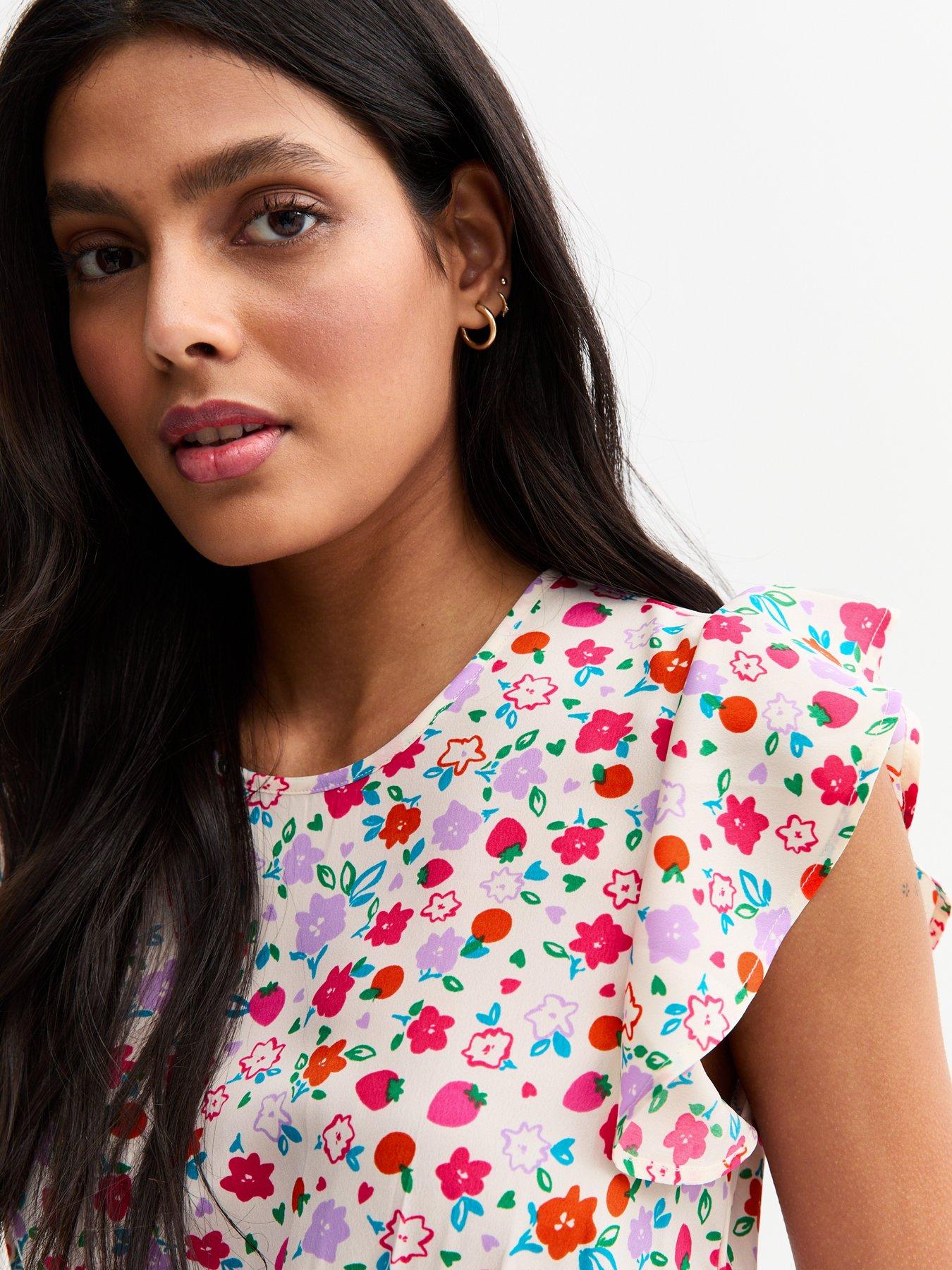 Image 4 of 5 of New Look Floral Print Ruffled Top - White