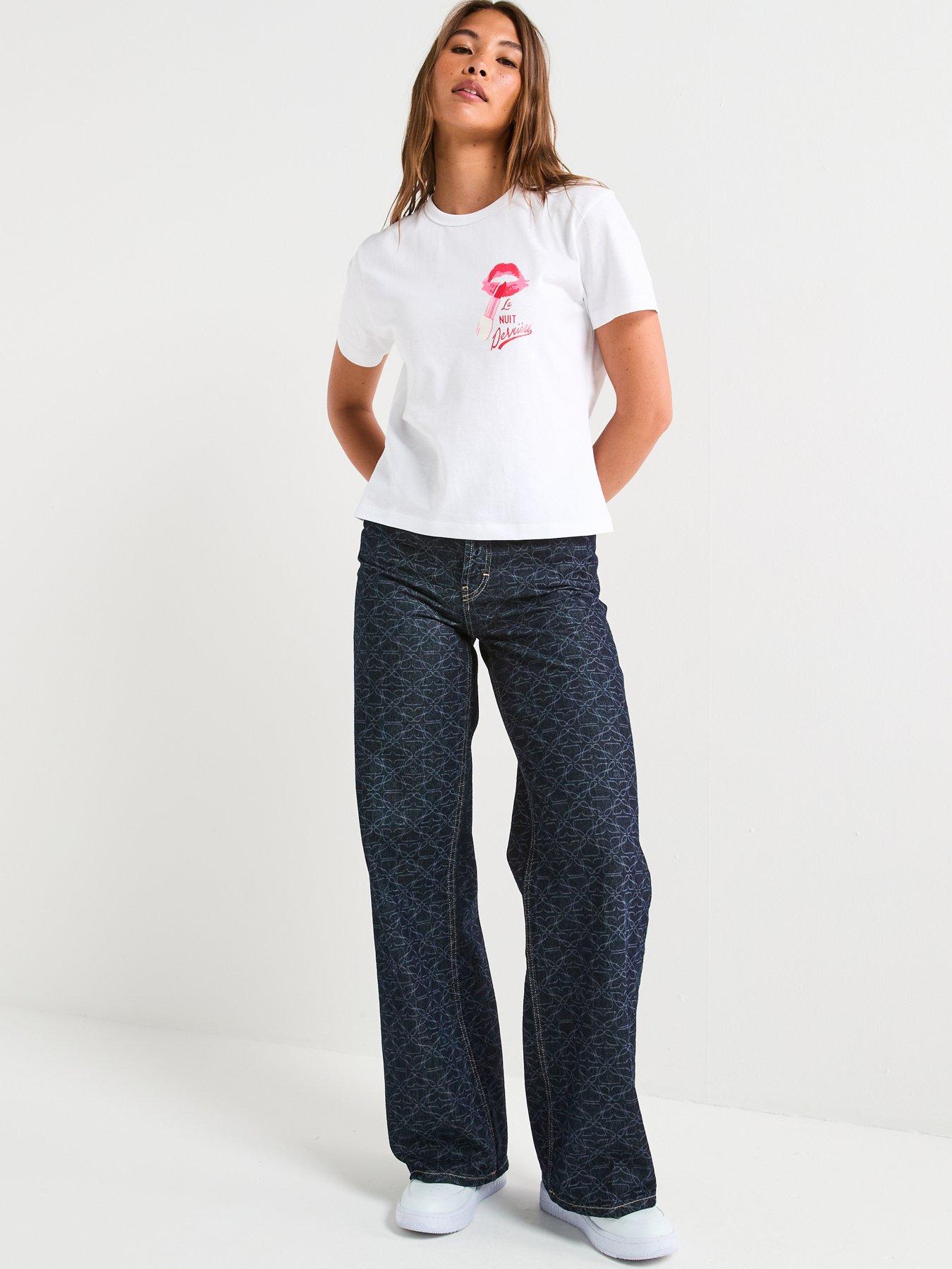 Image 5 of 6 of HUGO Destrel Graphic T-Shirt - White