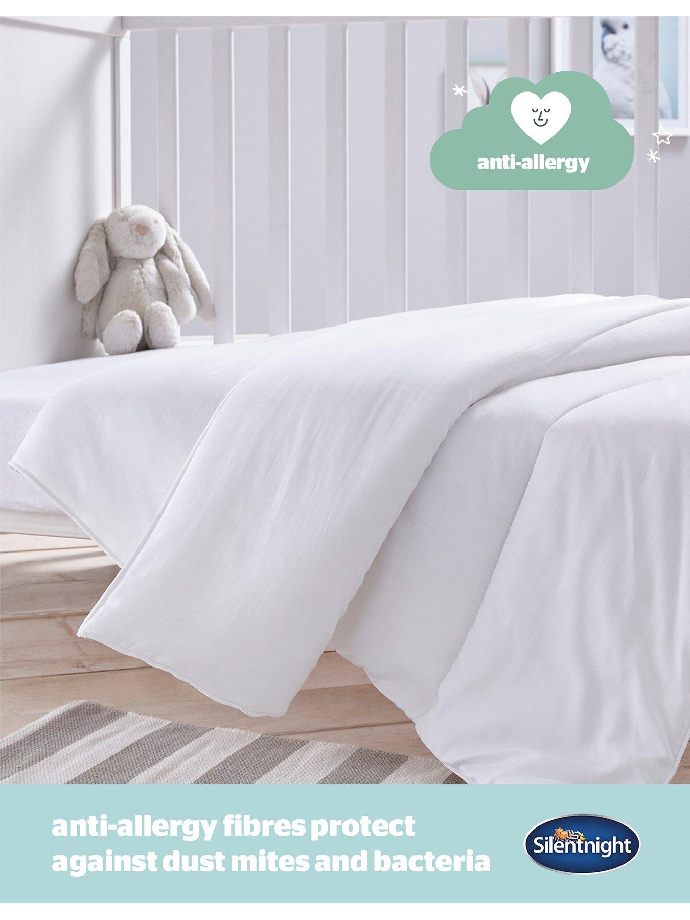 Image 4 of 6 of Silentnight Safe Nights Celestial&nbsp;Moon and Stars Bedding Bundle