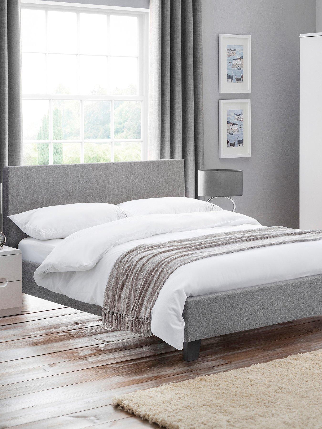 undefined Rialto Upholstered Bed