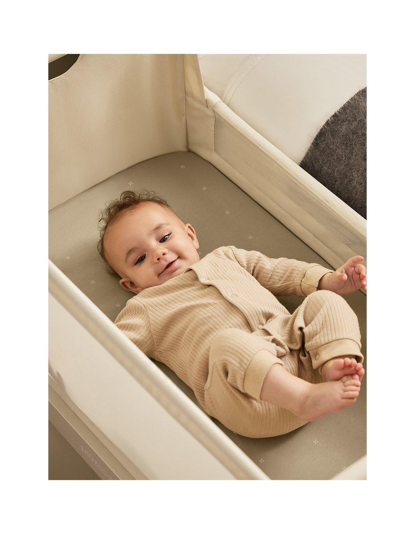 Image 2 of 3 of Snuz Sn&uuml;z Twin Pack Crib Sheets - Sage/Cross