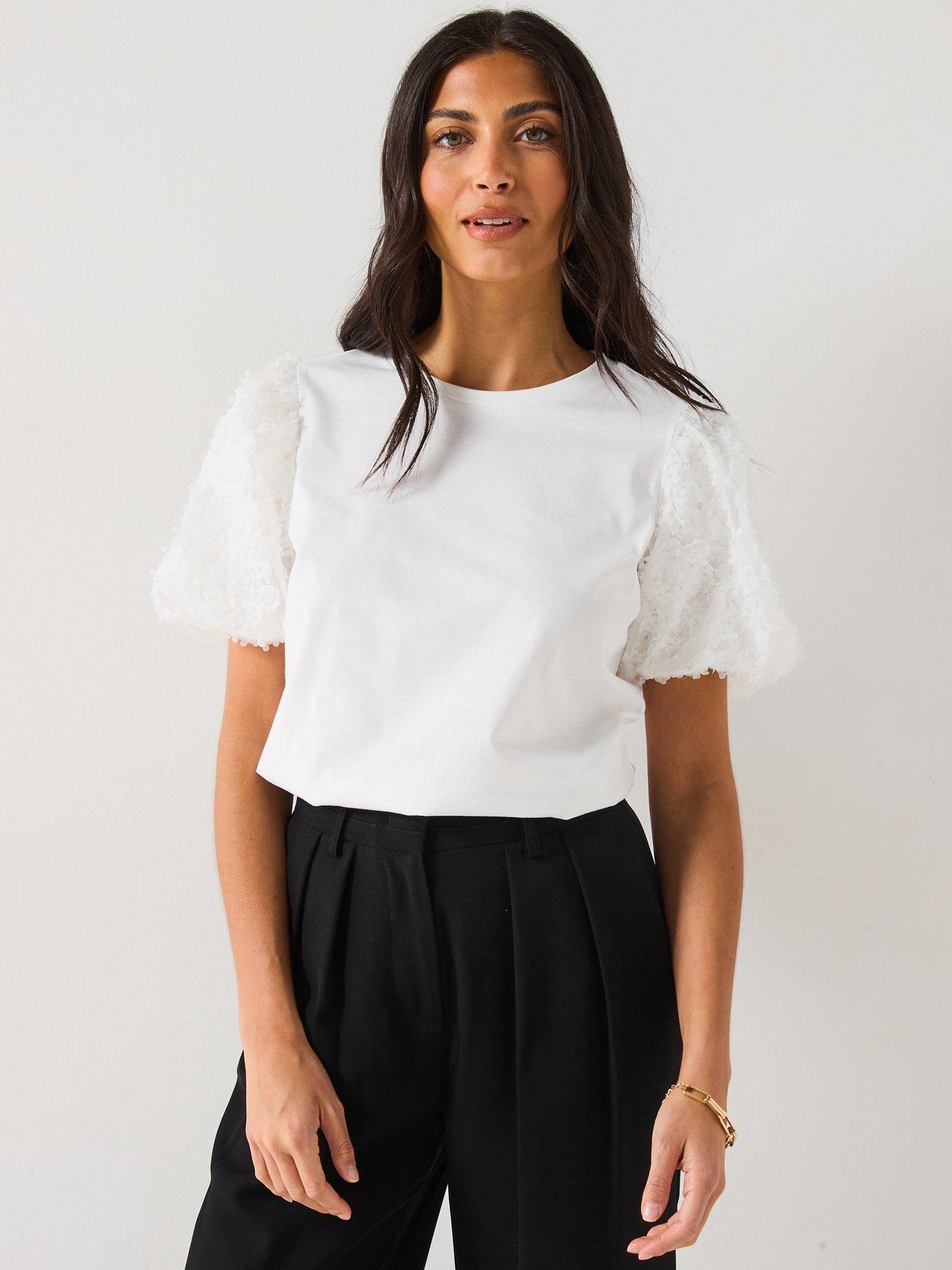 undefined 3D Floral Puff Sleeve Top - White