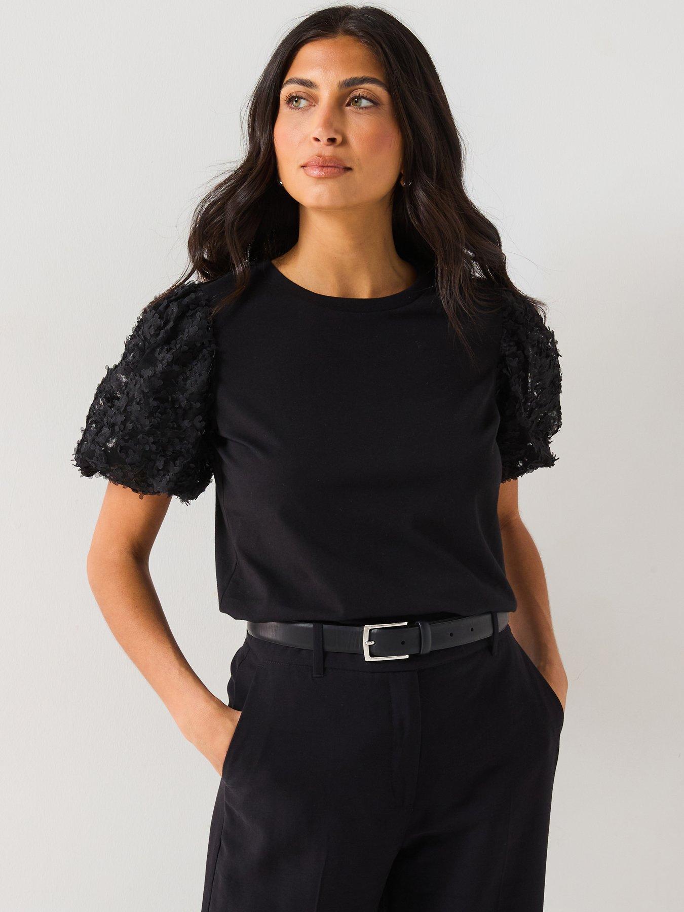 undefined 3D Floral Puff Sleeve Top - Black