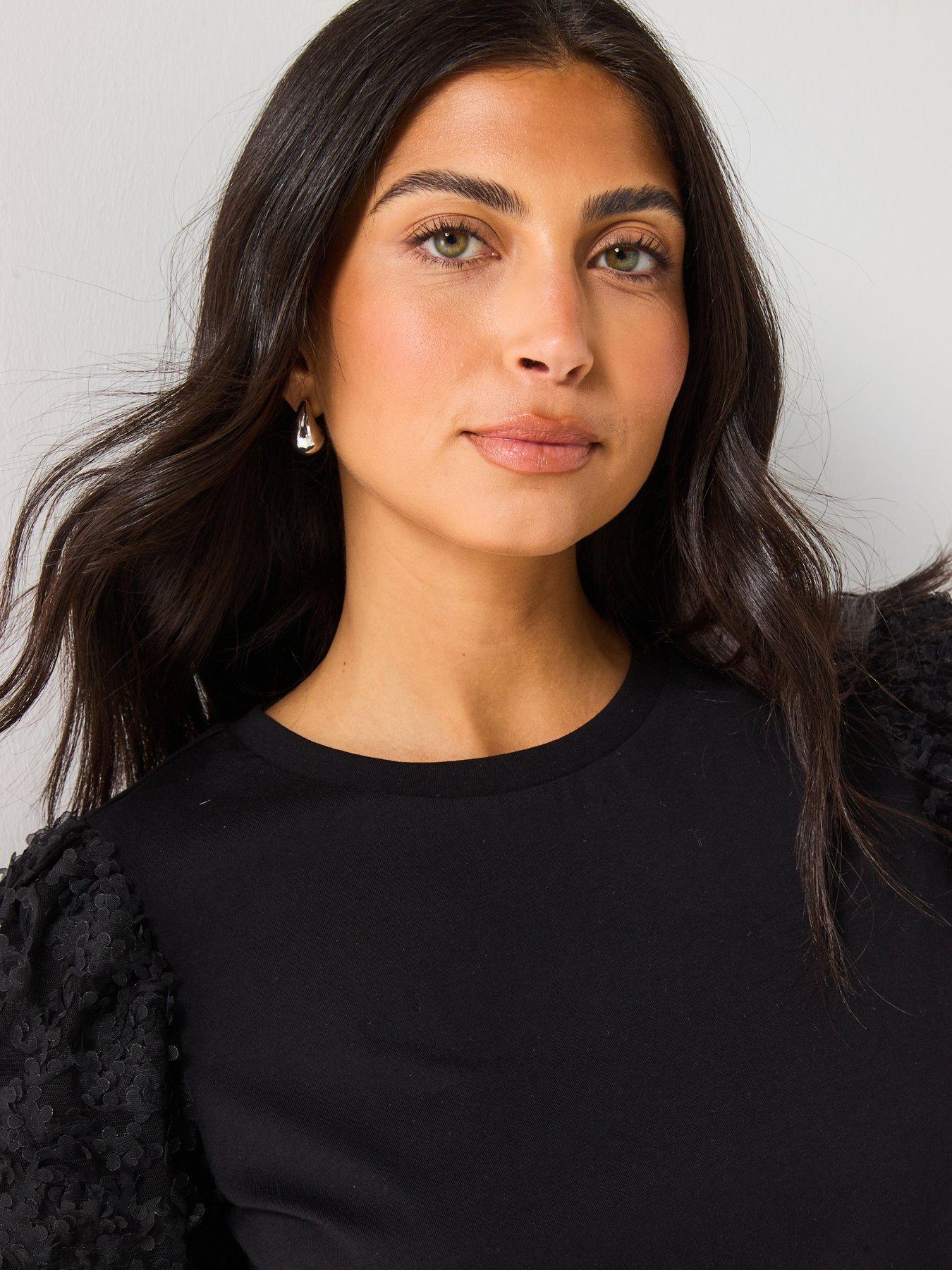 Image 5 of 6 of V by Very 3D Floral Puff Sleeve Top - Black