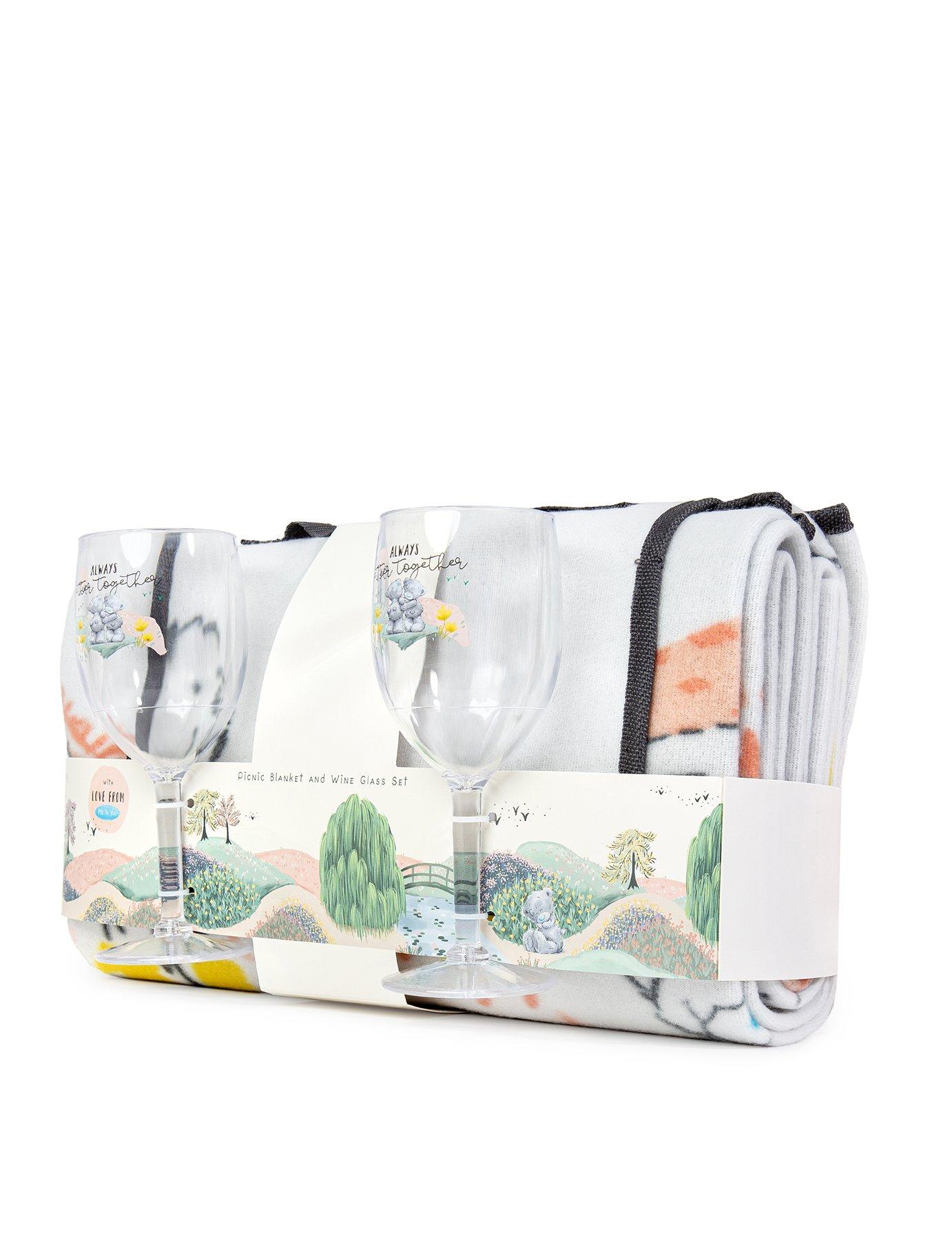 undefined Picnic Blanket And Glass Set