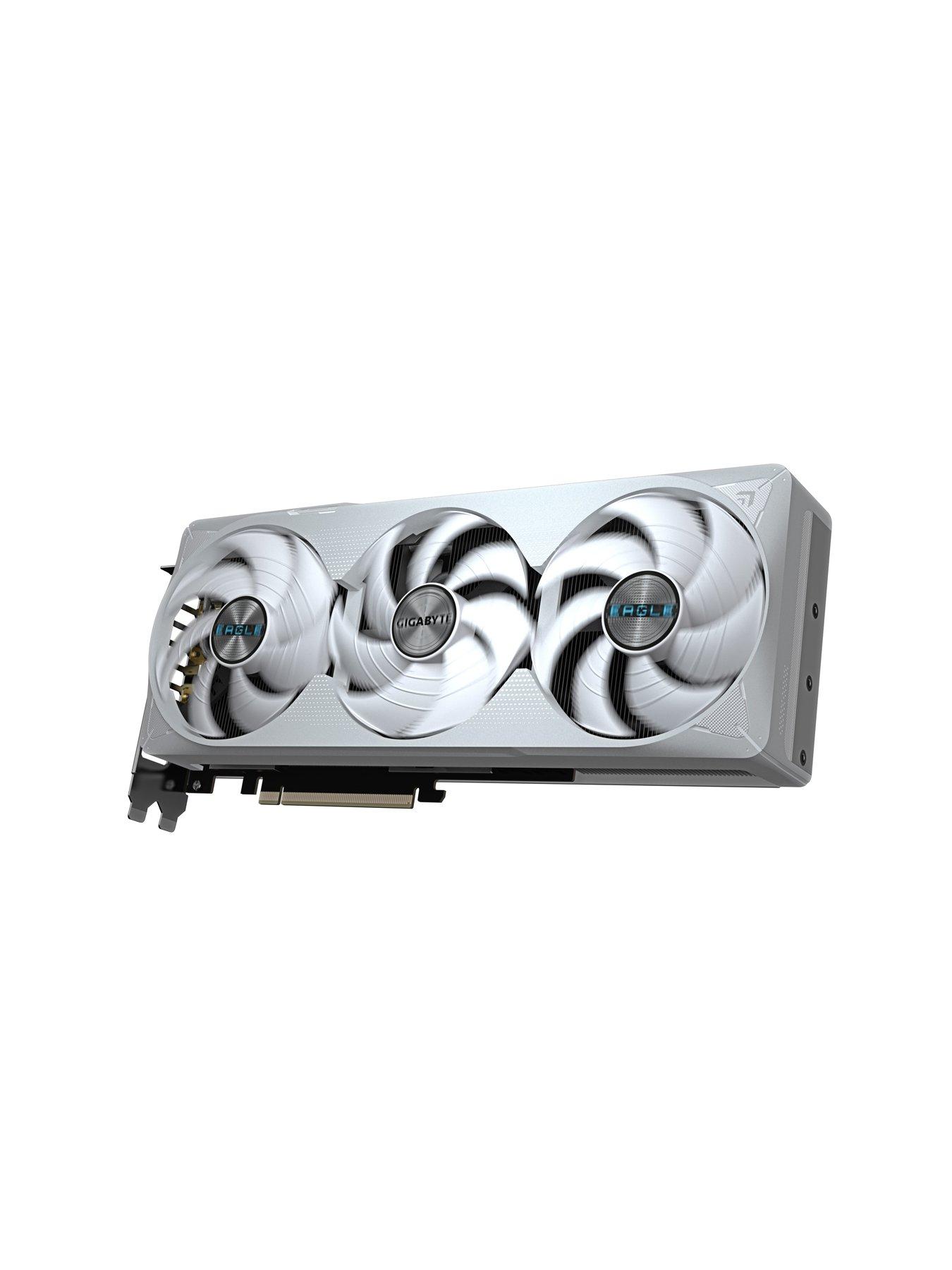 GIGABYTE GeForce RTX 5070 Ti EAGLE Overclocked ICE SFF 16GB
