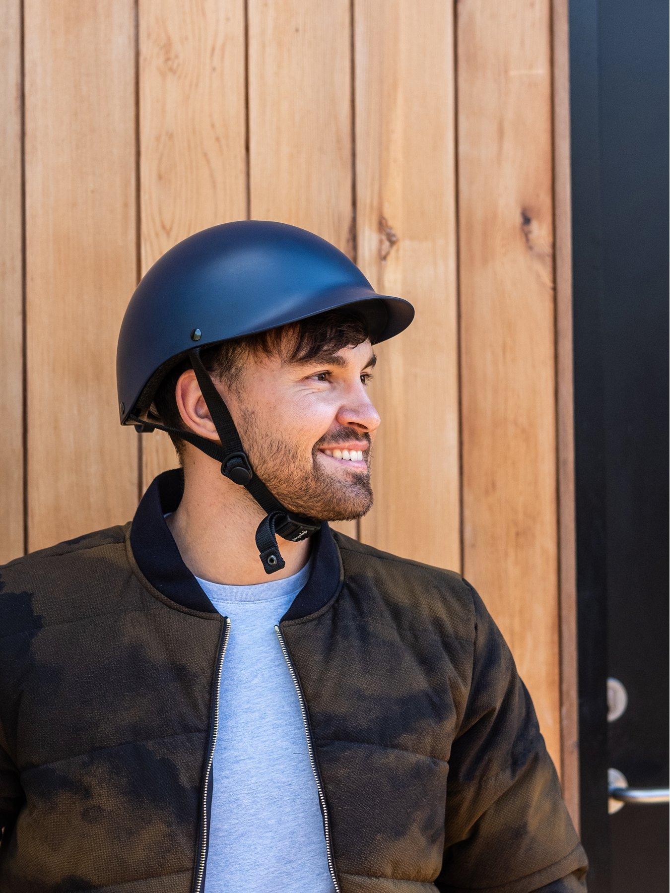 Image 5 of 6 of Dashel Cycle Helmet -&nbsp;Navy Blue