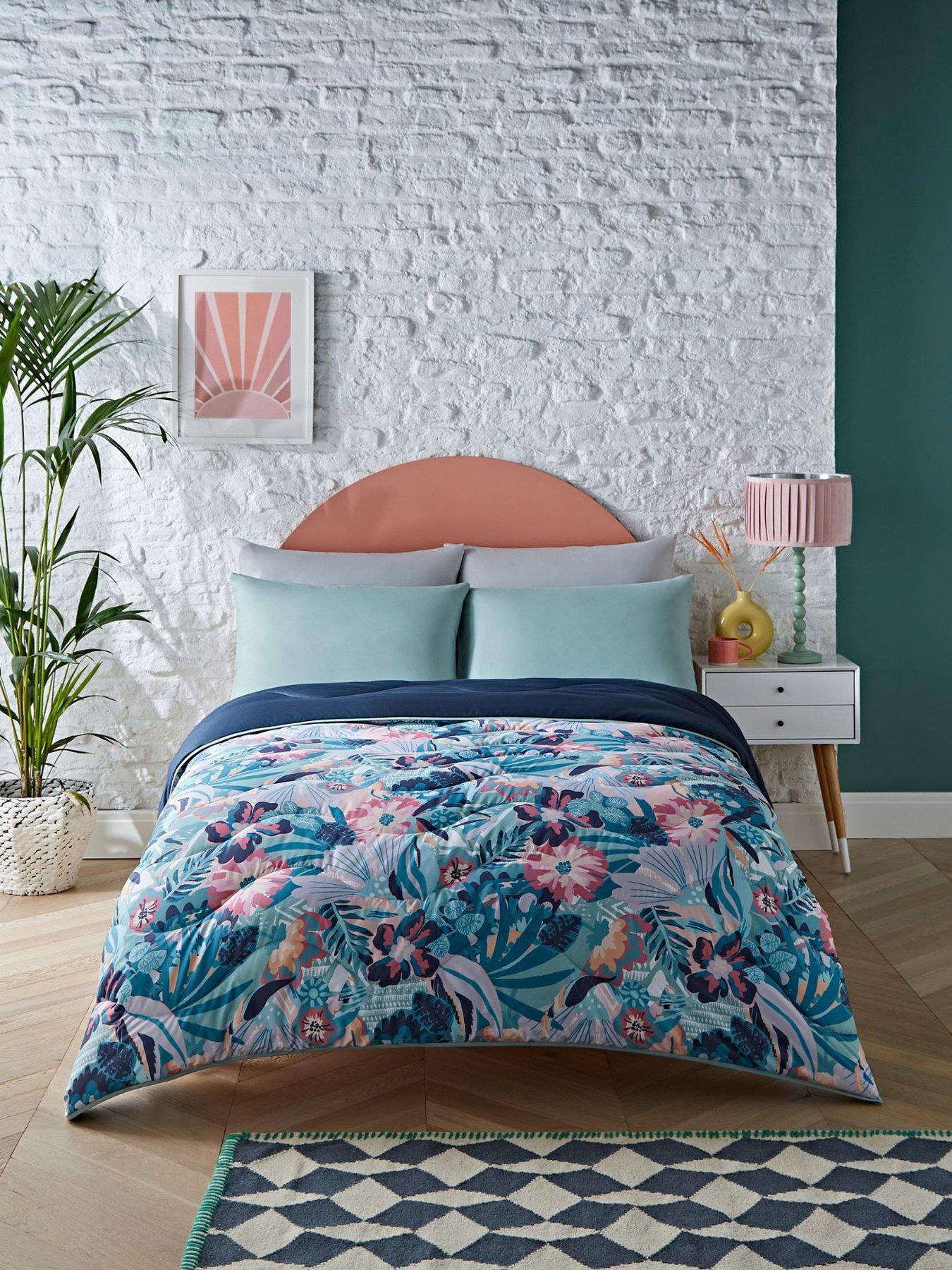 Night Lark Pastel Palms Coverless Duvet Set