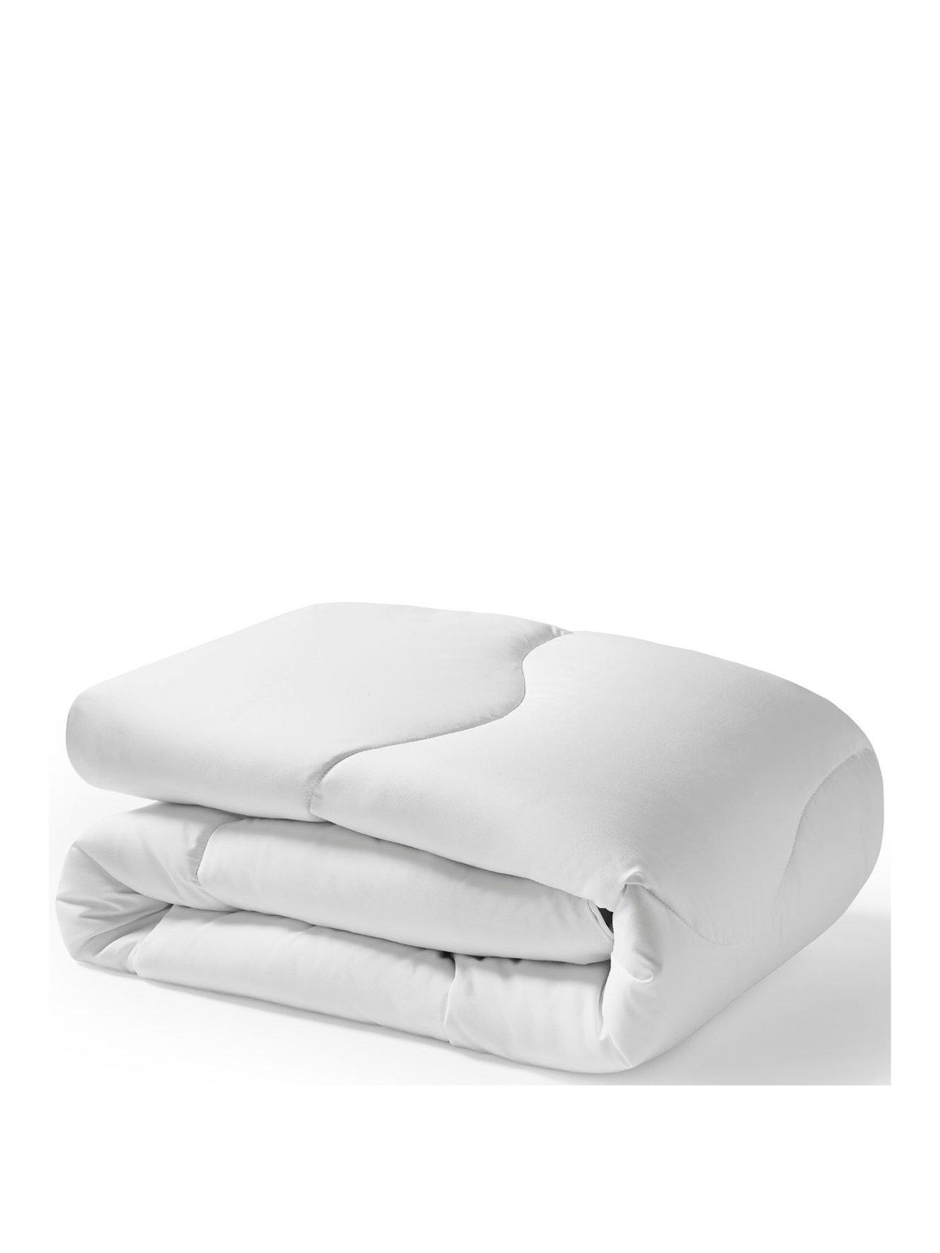 Image 2 of 5 of The Fine Bedding Company Spundown, Hypoallergenic 10.5 Tog Duvet