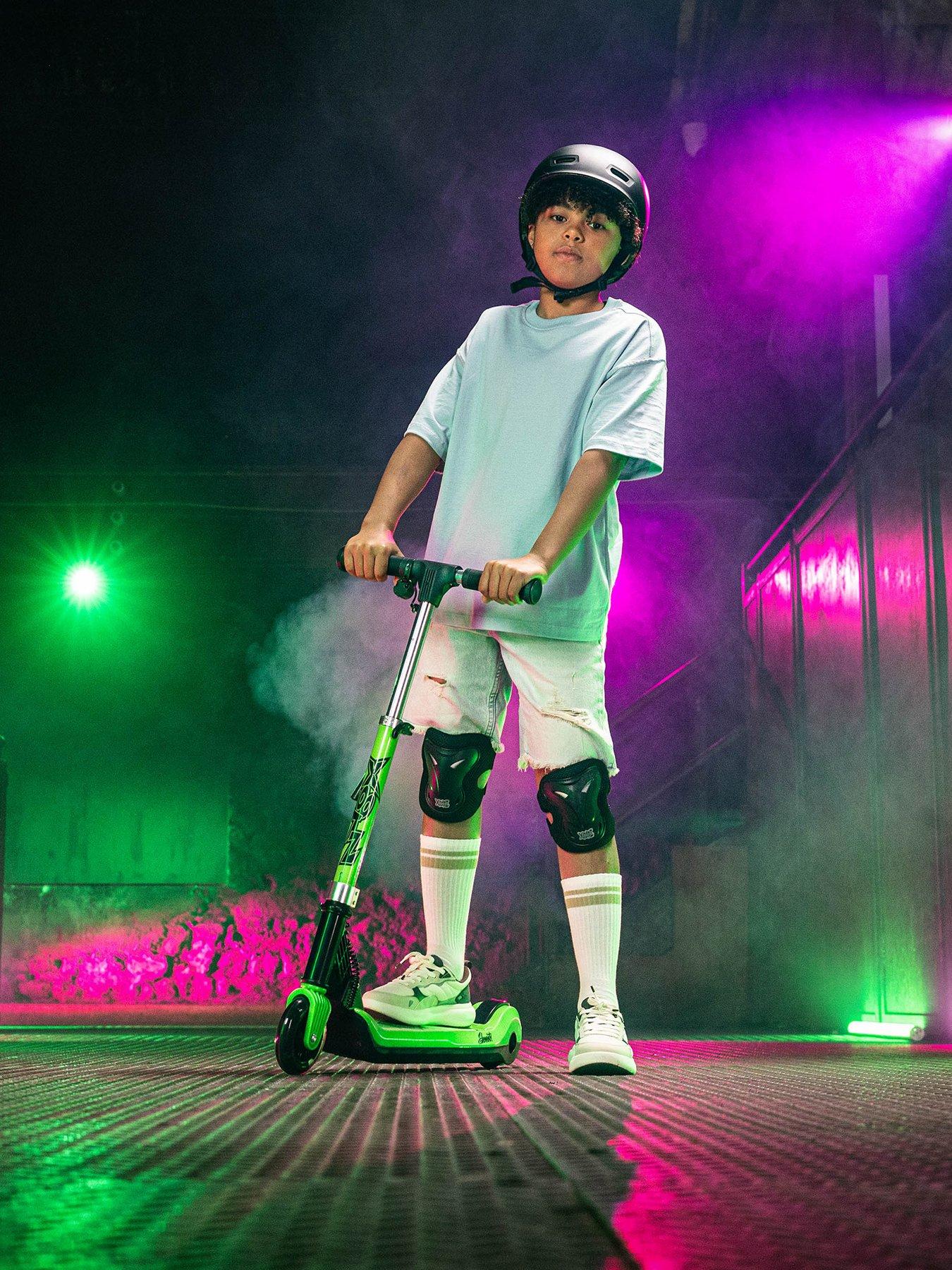 XOOTZ Elements Electric Scooter - Green